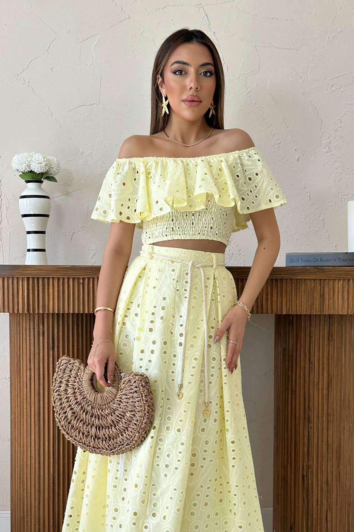 Toptan Sarı Gipeli Bluz Etek Takım