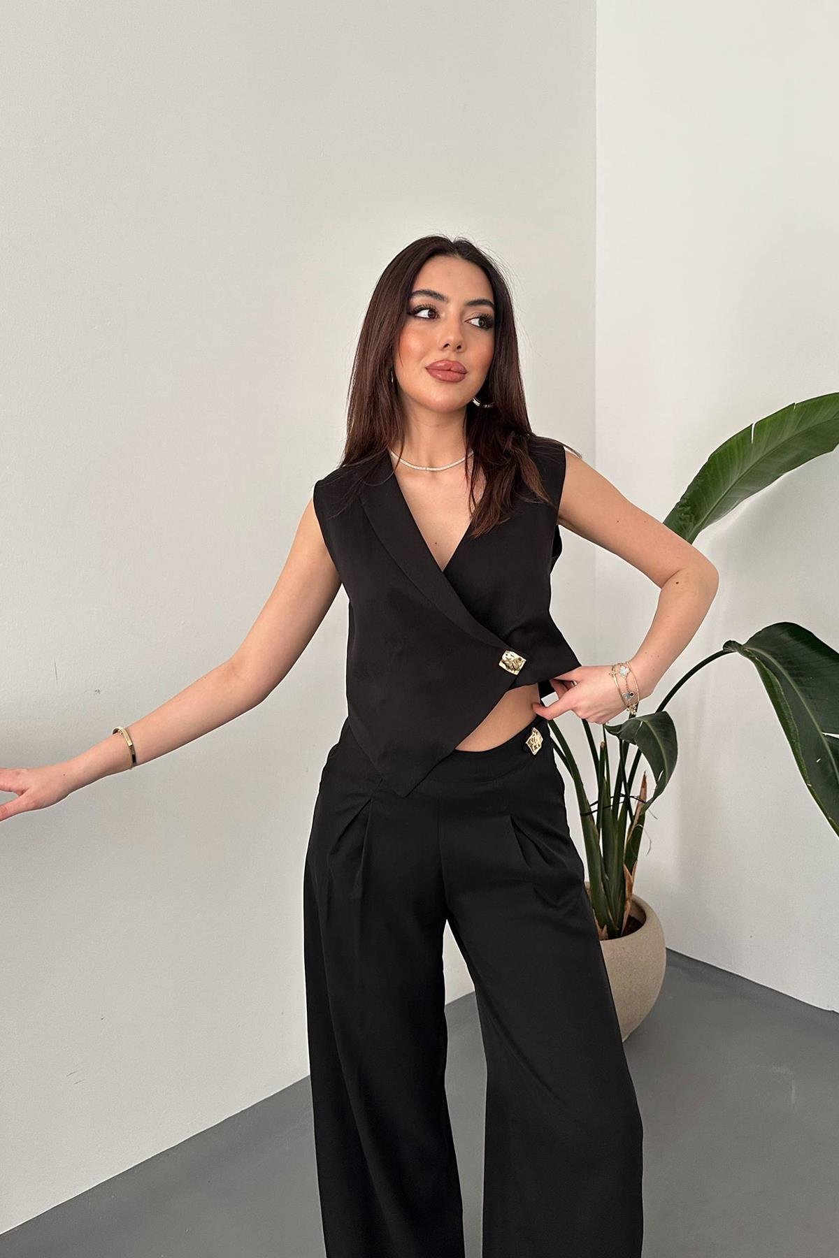 Toptan Siyah Asimetrik Yelek Ve Pantolon Takım