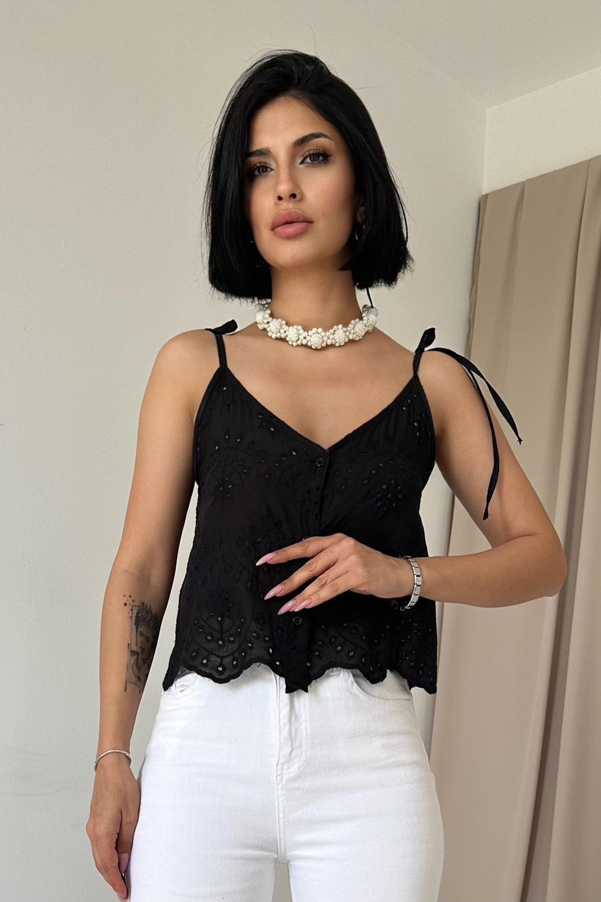 Wholesale Black Laced Embroidered Blouse