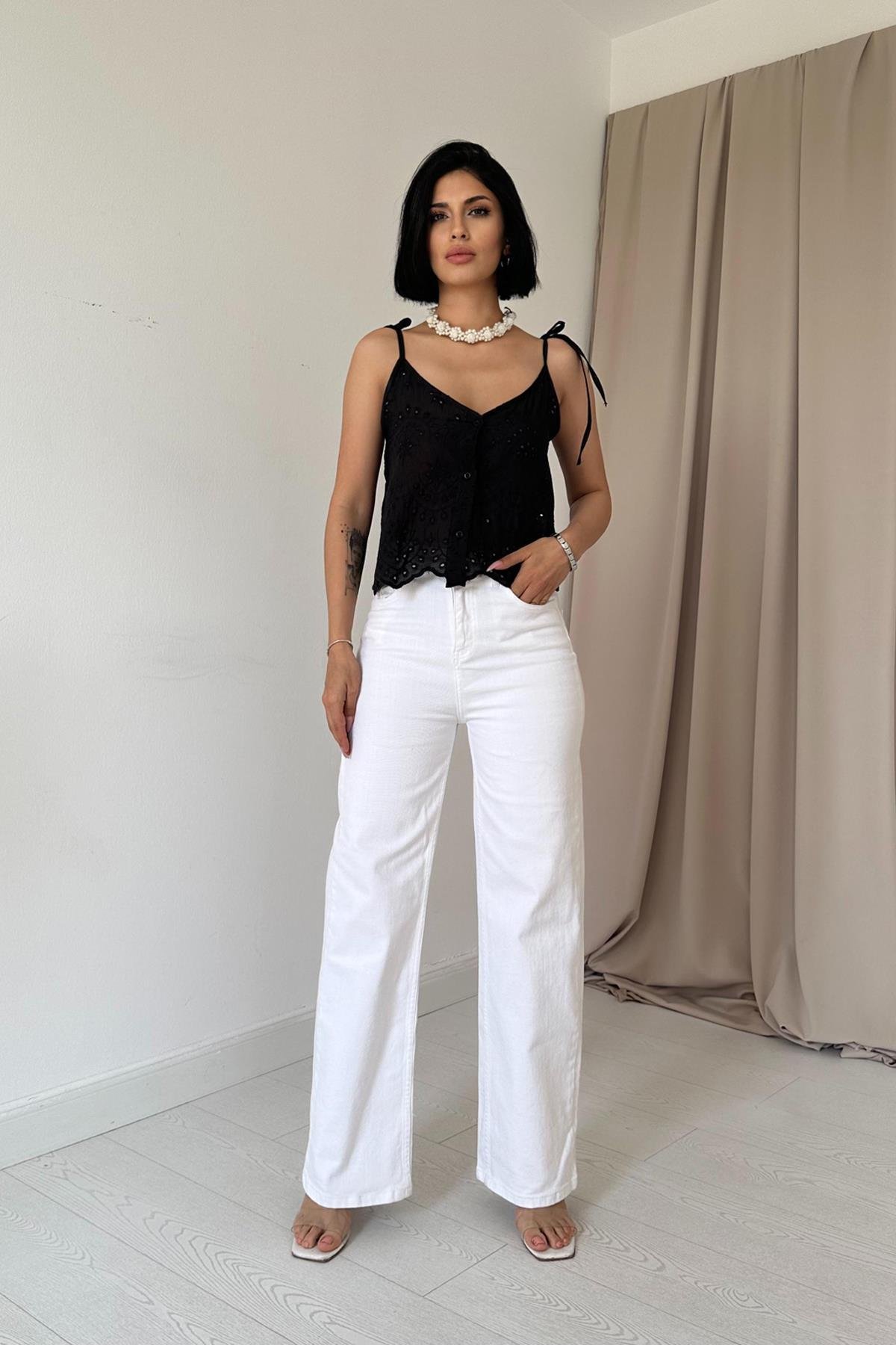 Wholesale Black Laced Embroidered Blouse