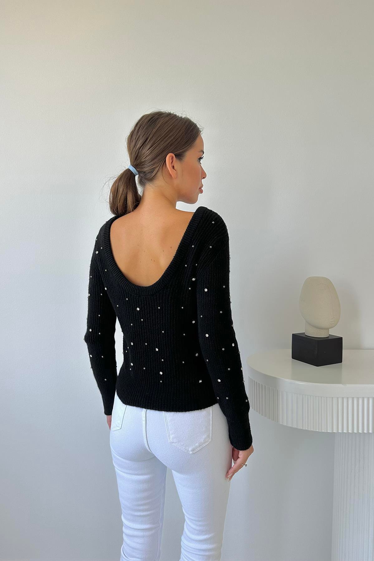 Toptan Siyah Boncuklu Triko Kazak