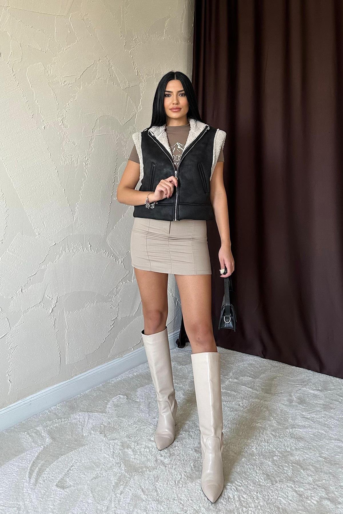 Оптовый черный карманный короткий жилет