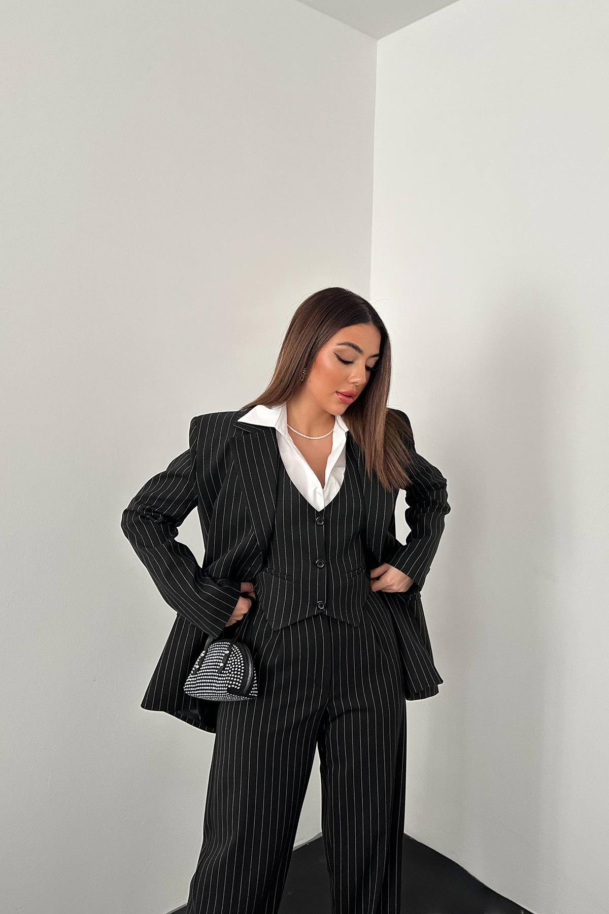 Toptan Siyah Çizgili Üçlü Takım