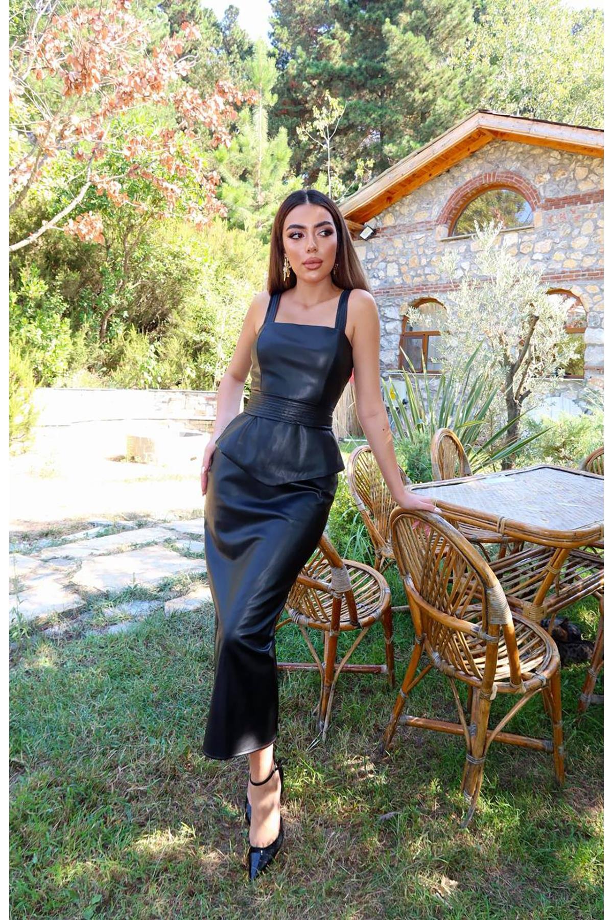 Toptan Siyah Deri Bluz Ve Etek Takım