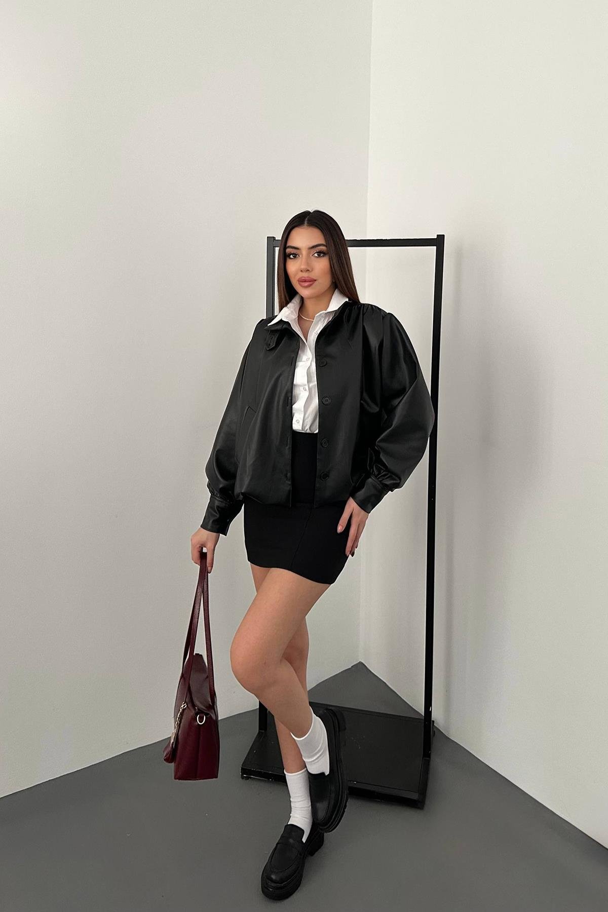 Toptan Siyah Düğmeli Deri Ceket