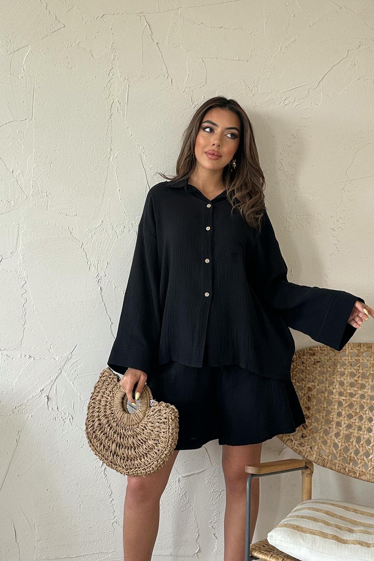 Toptan Siyah Gömlek ve Müslin Şort Takım