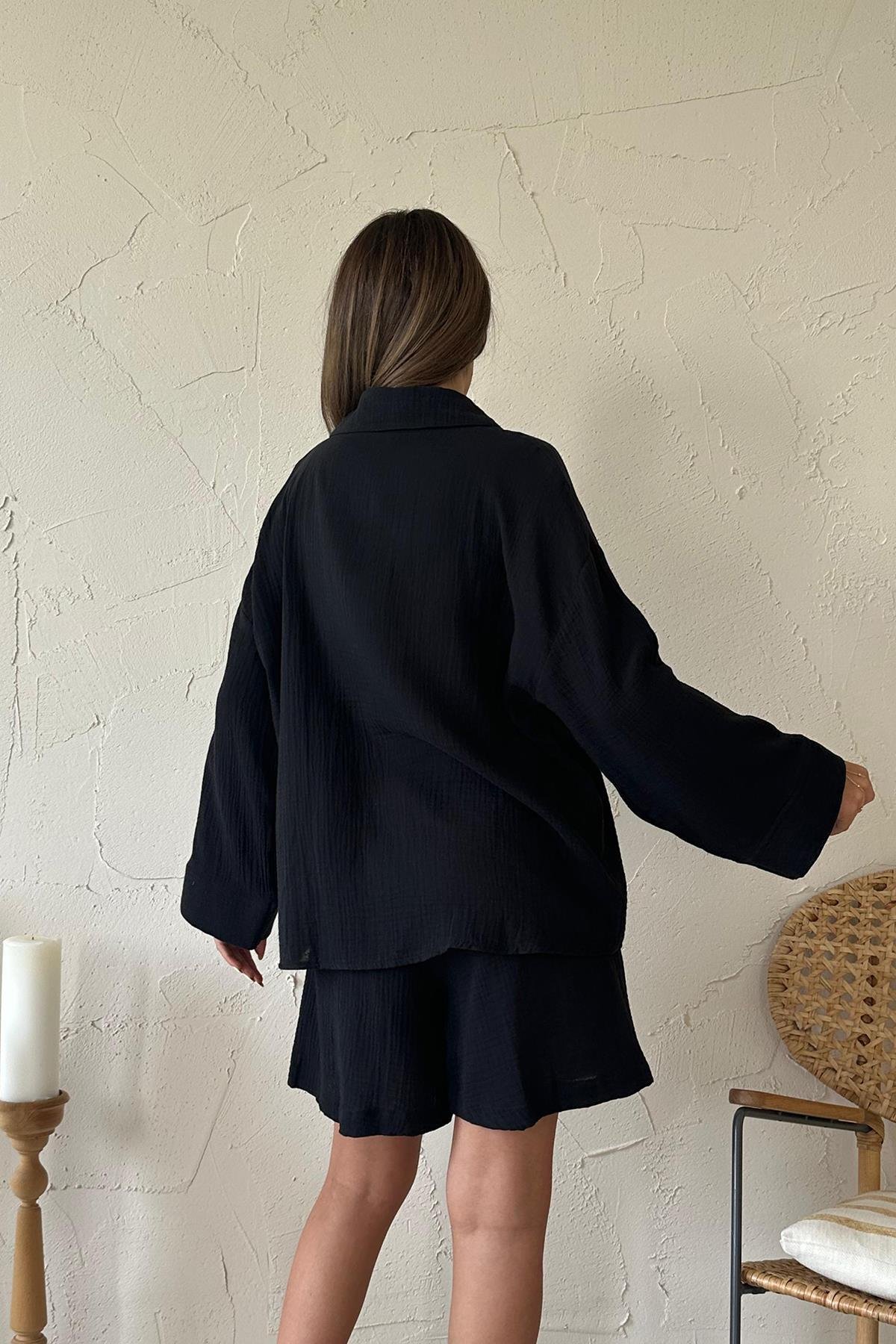 Toptan Siyah Gömlek ve Müslin Şort Takım