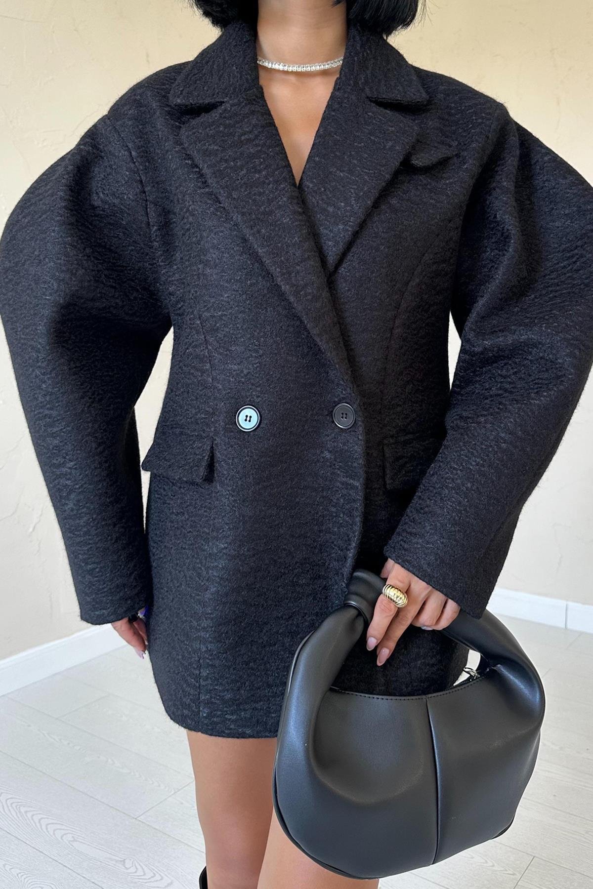 Wholesale Black Two Buttoned Coat