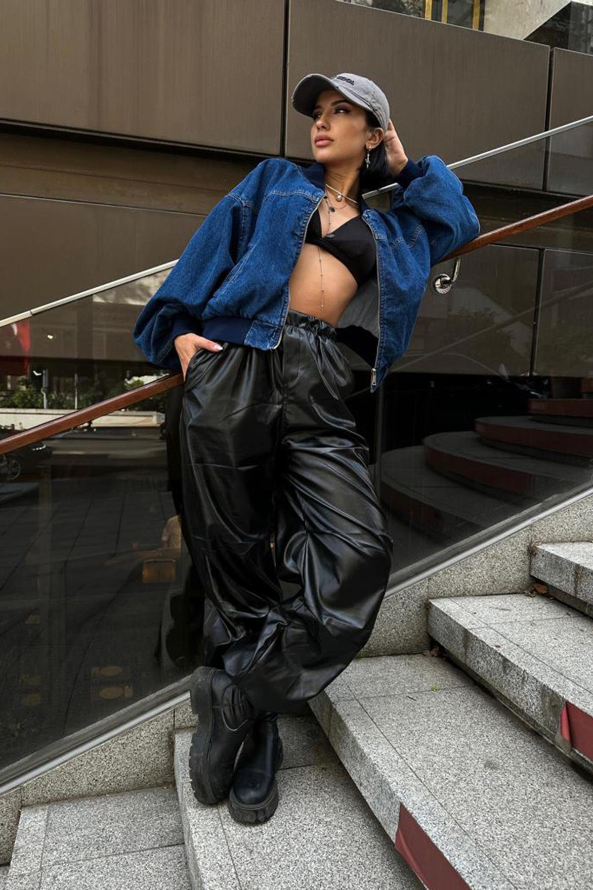 Toptan Siyah Lastikli Deri Pantolon