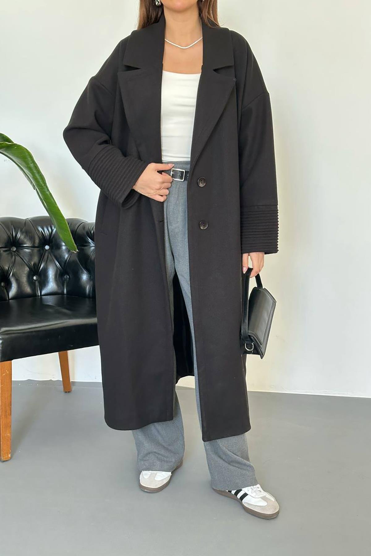 Toptan Siyah Manşet Detaylı Kaban