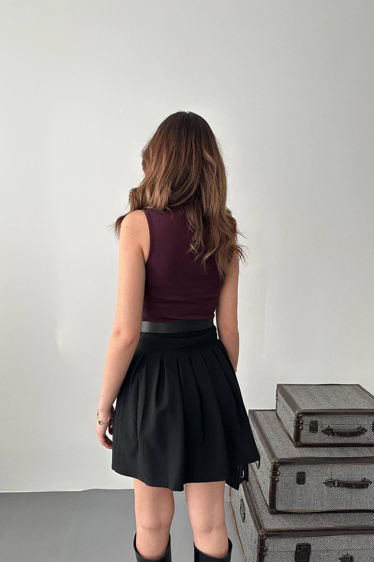 Toptan Siyah Pilikaşe Mini Etek