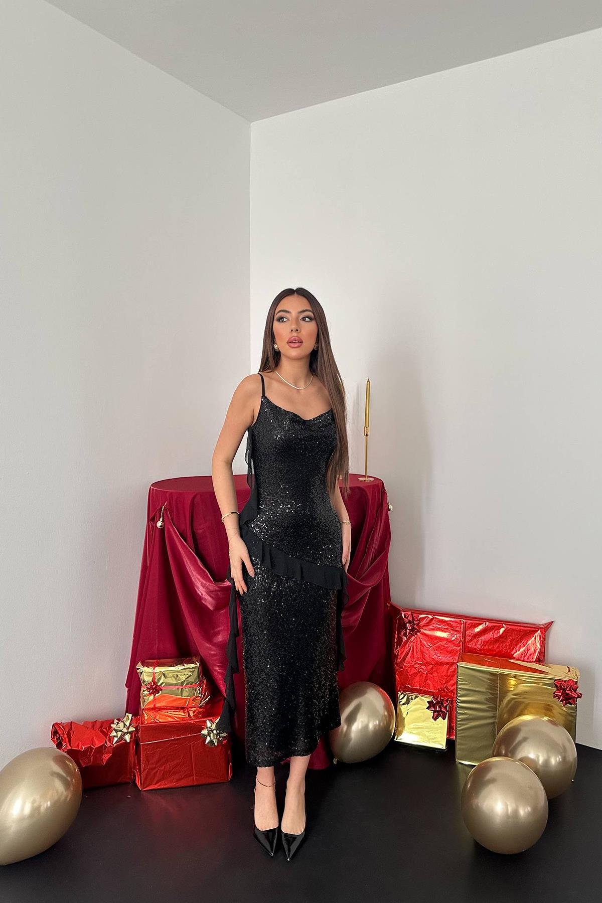 Toptan Siyah Pul Payetli Şifon Fırfırlı Elbise