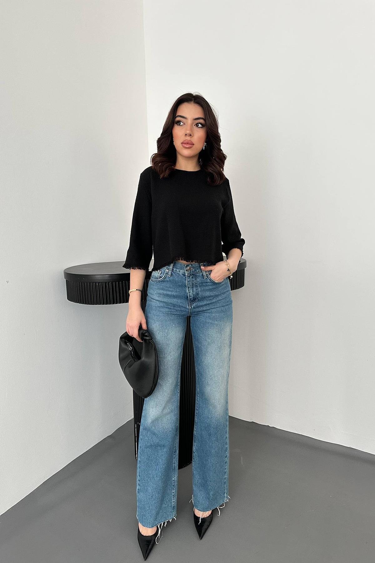 Toptan Siyah Püskül Detaylı Bluz