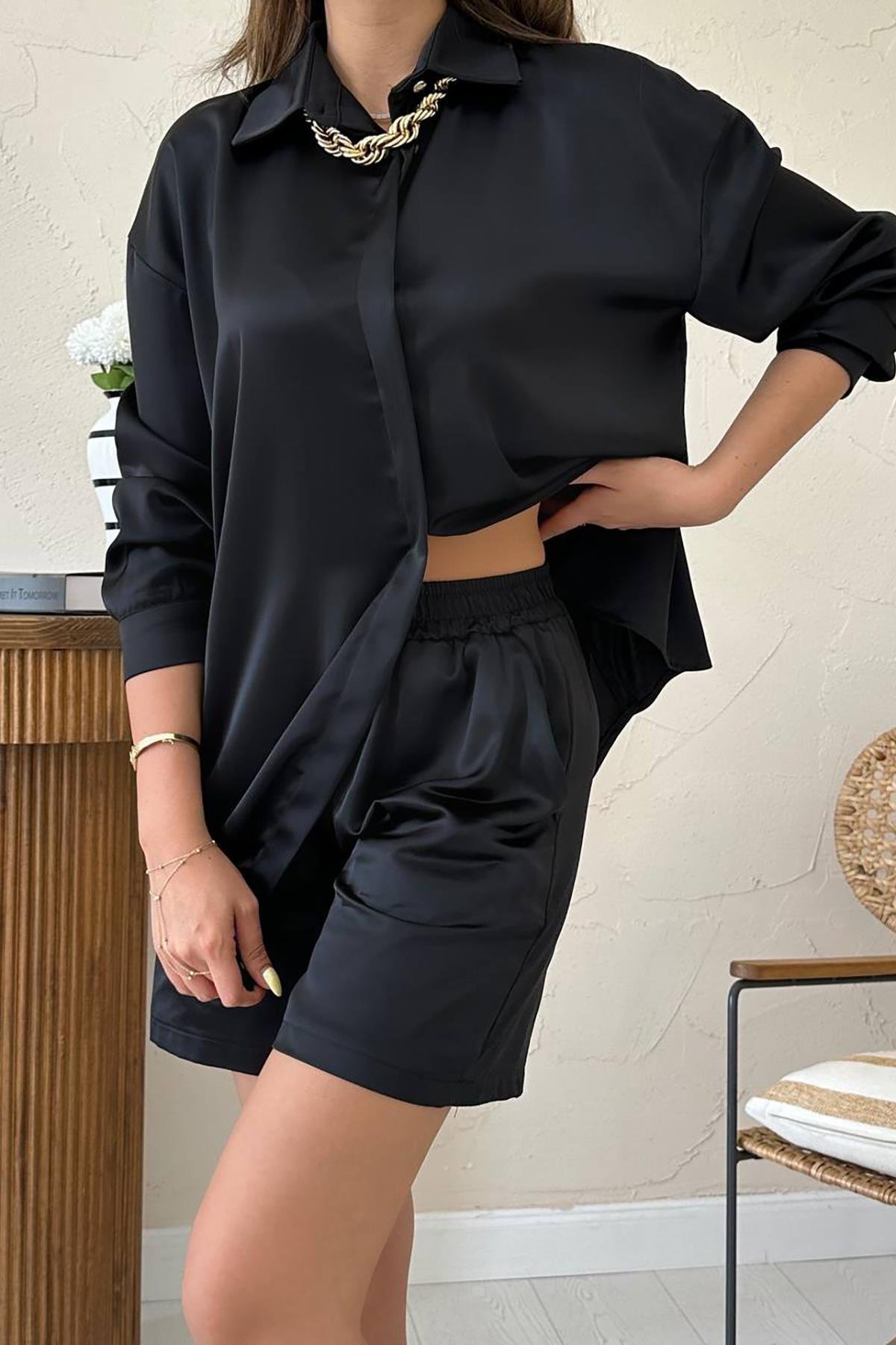 Toptan Siyah Saten Şortlu Takım