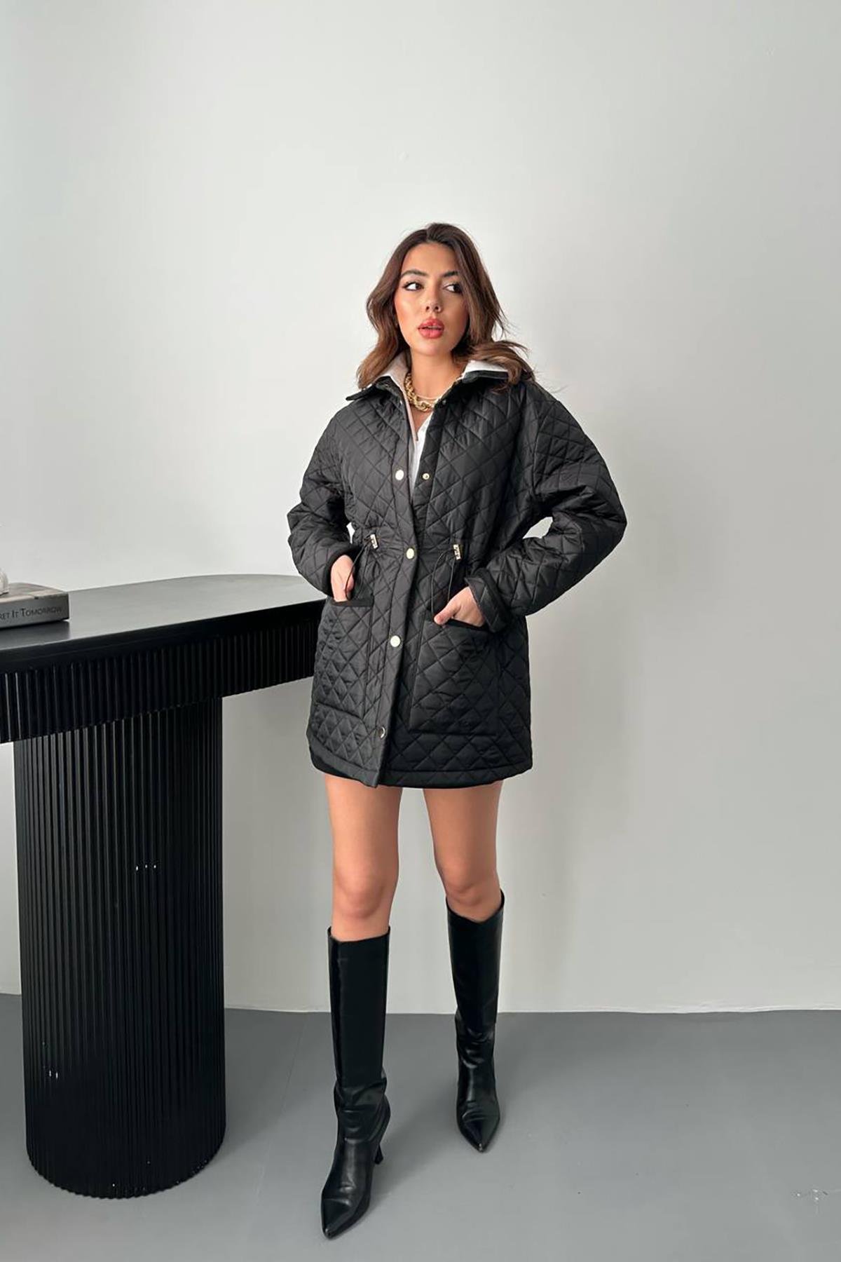 Toptan Siyah Yakası Süet Kapitone Ceket