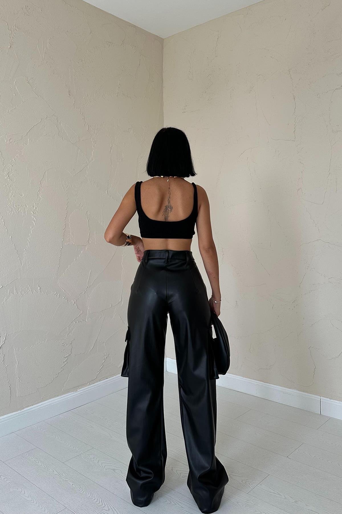 Toptan Siyah Yanlardan Cepli Deri Pantolon