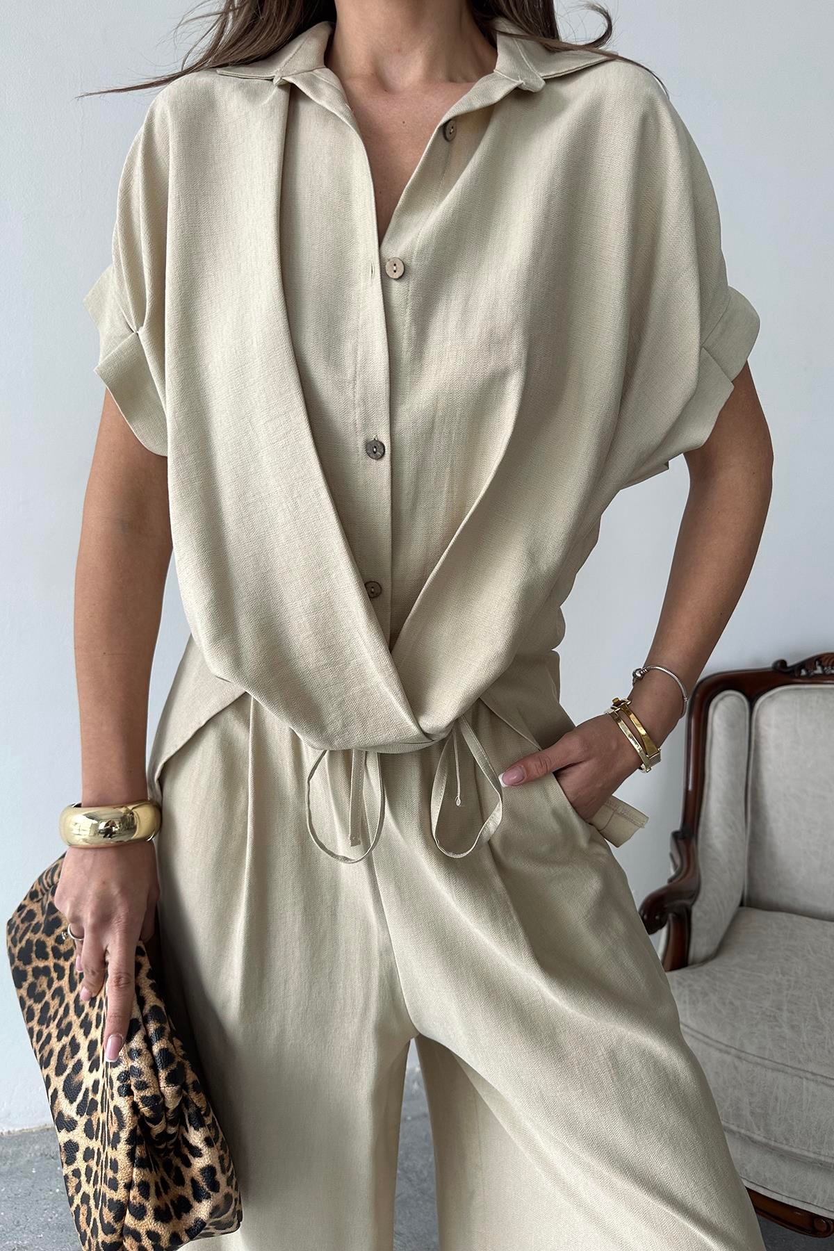 Wholesale Stone Front Pleated Two Piece Linen Set