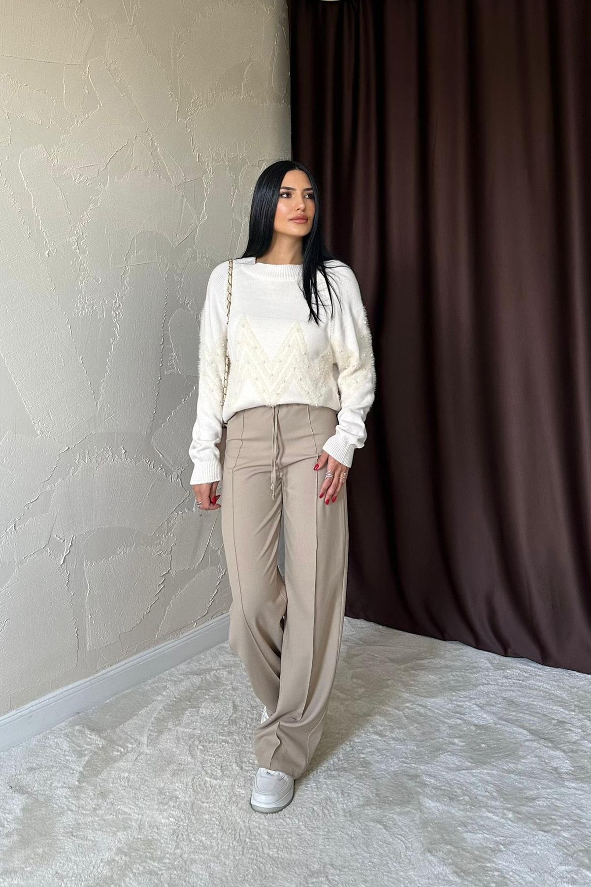 Toptan Taş Zikzak Boncuklu Triko Kazak