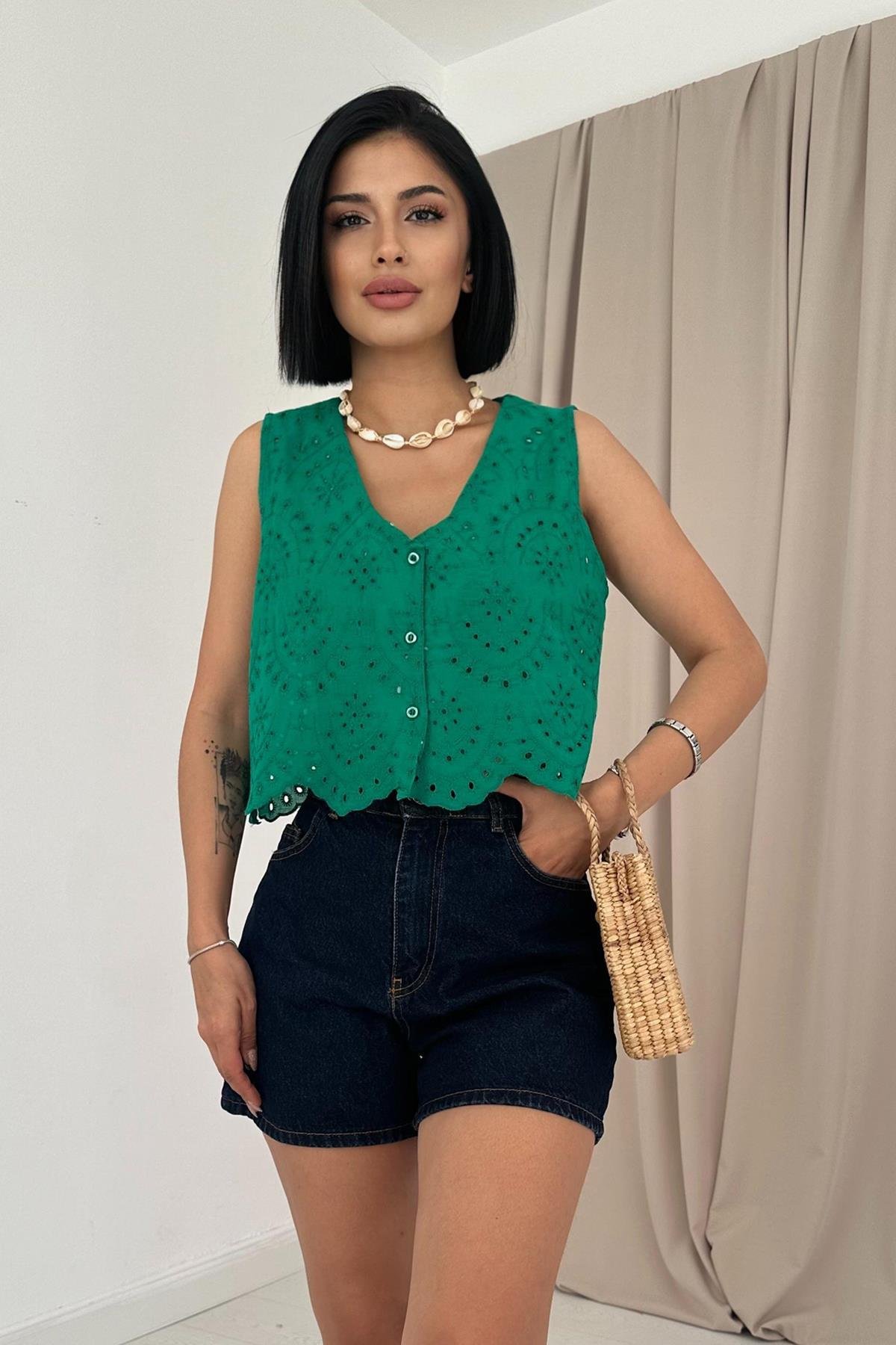 Wholesale Green Zero Sleeve Embroidered Blouse