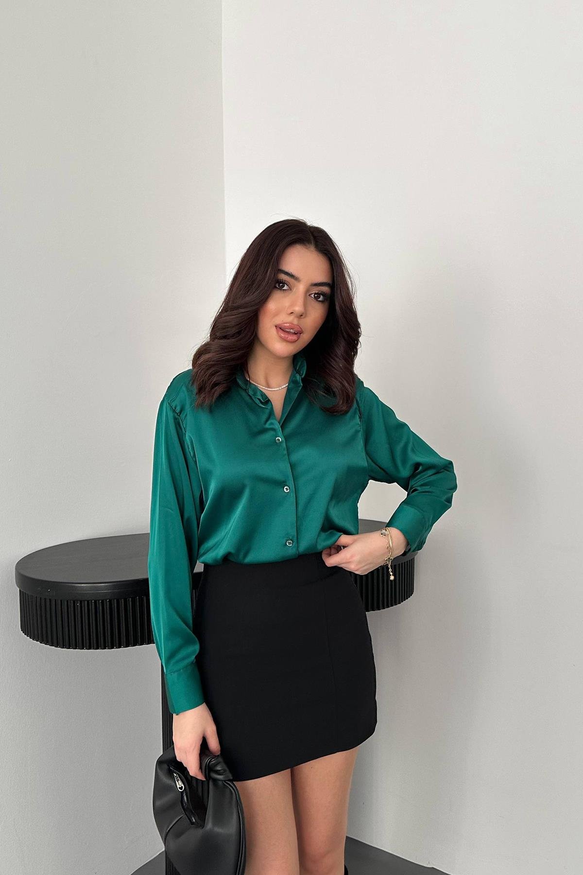 Toptan Zümrüt Saten Gömlek