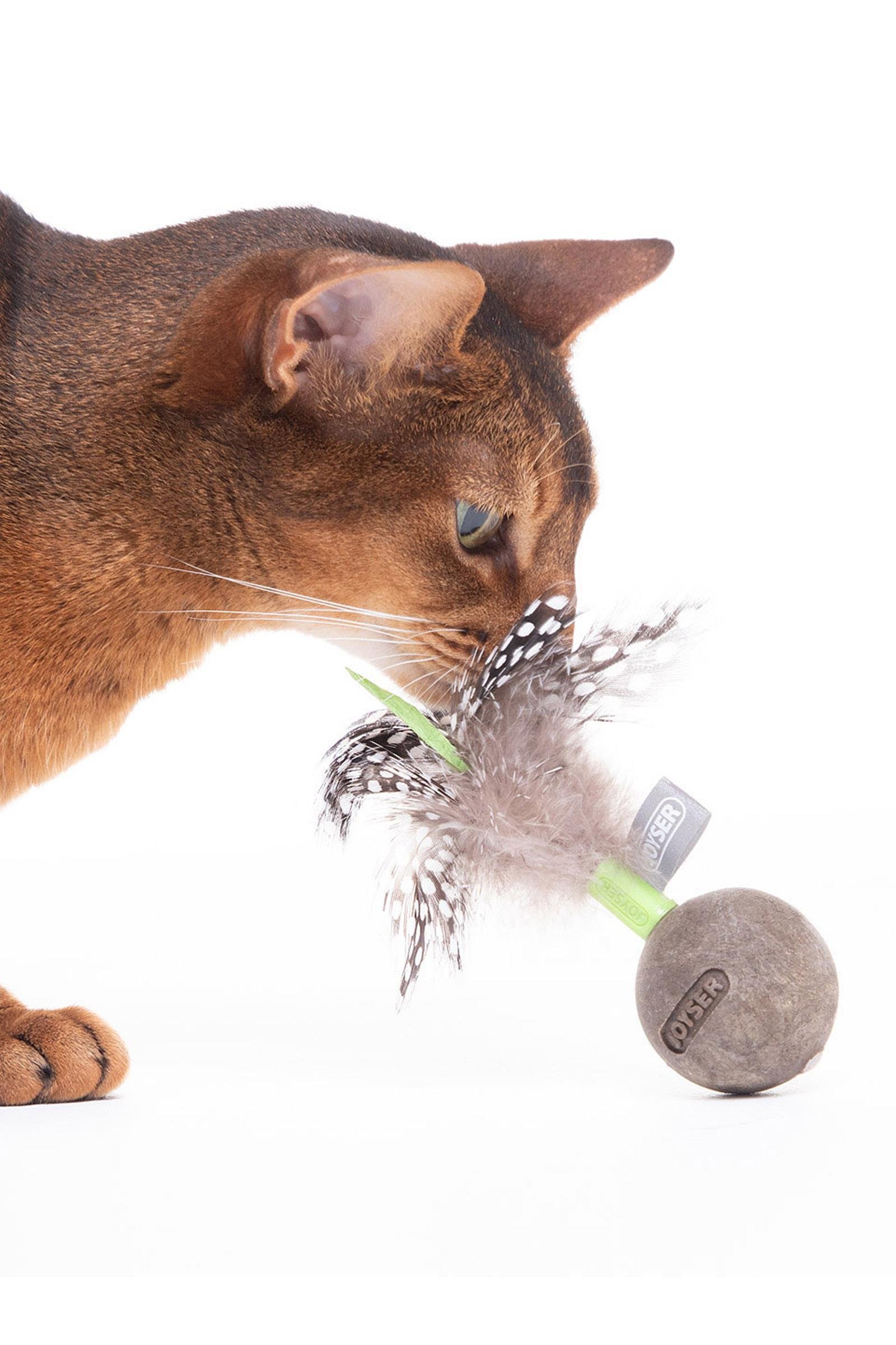 JOYSER Catnip Ball Kedi Otlu Gerçek Tüylü Top Kedi Oyuncağı 13 cm