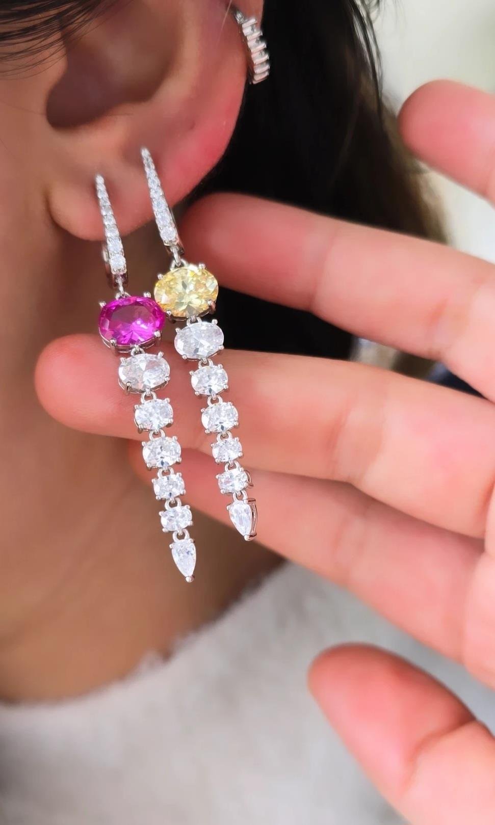 ÇİFT İTHAL FUŞYA SARI OVAL BUZ KESİM SALLANTILI GÜMÜŞ KÜPE
