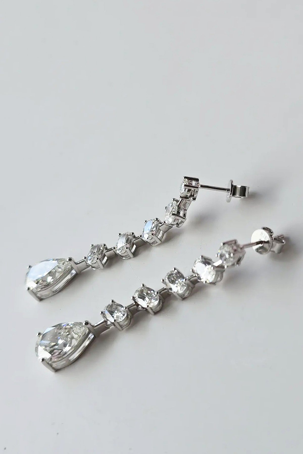 ÇİFT MOZANİT CASCADE DROP OVAL GÜMÜŞ KÜPE