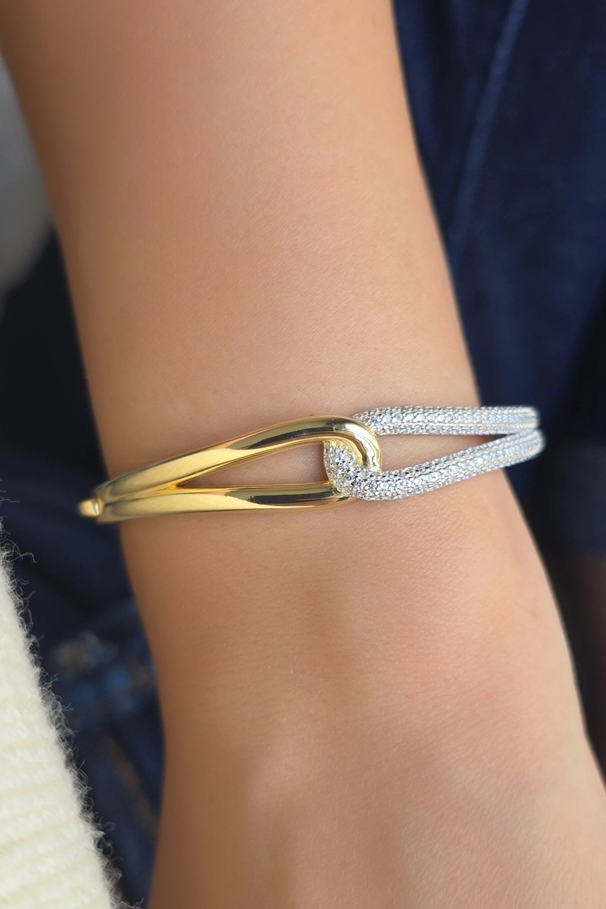 INTERLOCK BANGLE GÜMÜŞ BİLEKLİK