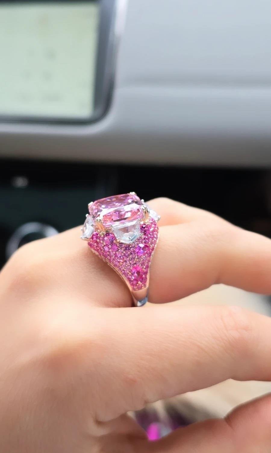 İTHAL KARE PEMBE FANCY BUZ KESİM BOMBİ GÜMÜŞ YÜZÜK