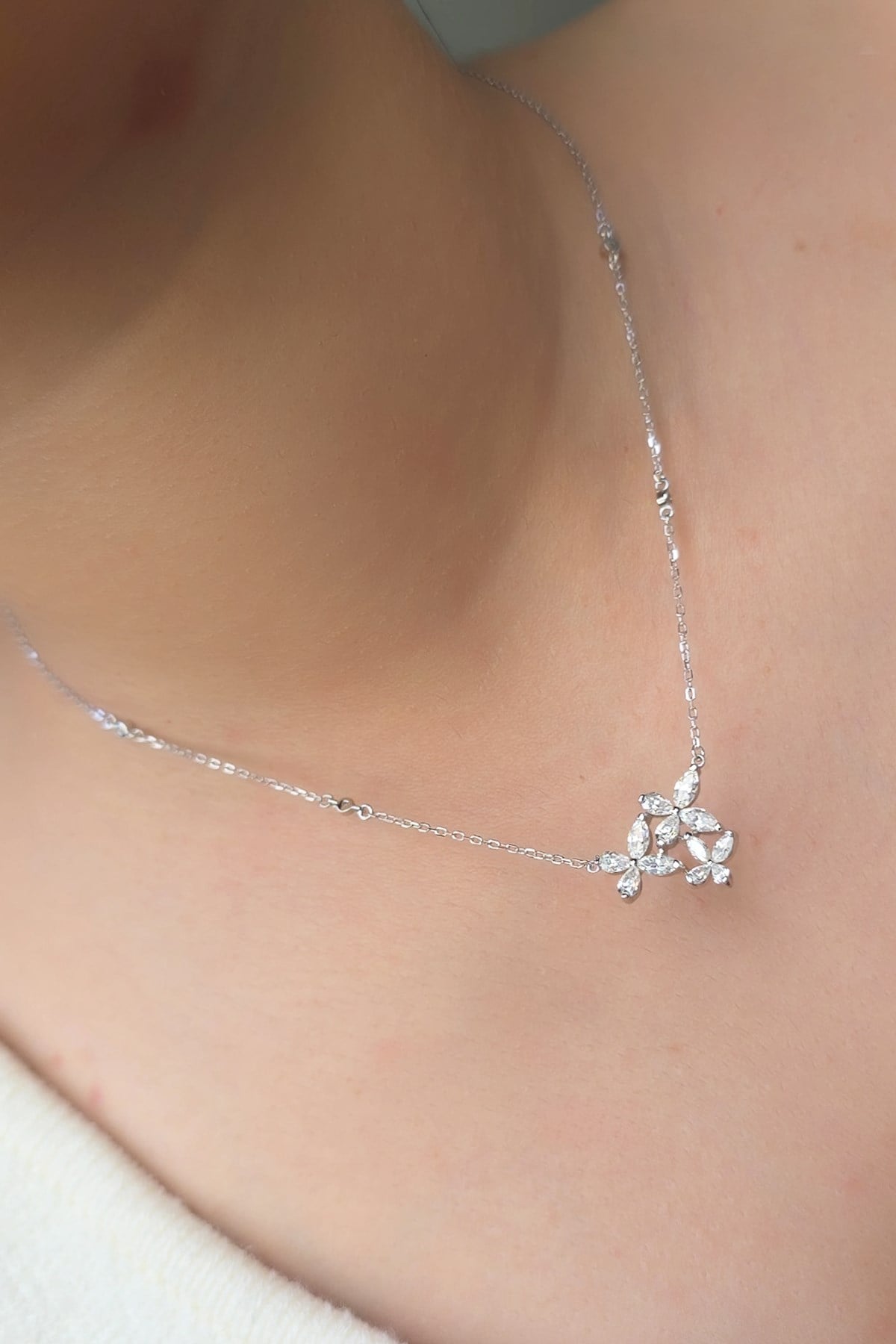 MOZANİT MİNİ FLOWER ÇİÇEKLİ GÜMÜŞ KOLYE