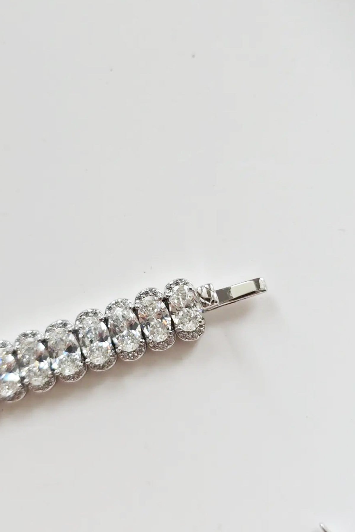 MOZANİT OVAL KESİM PREMİUM  GÜMÜŞ BİLEKLİK