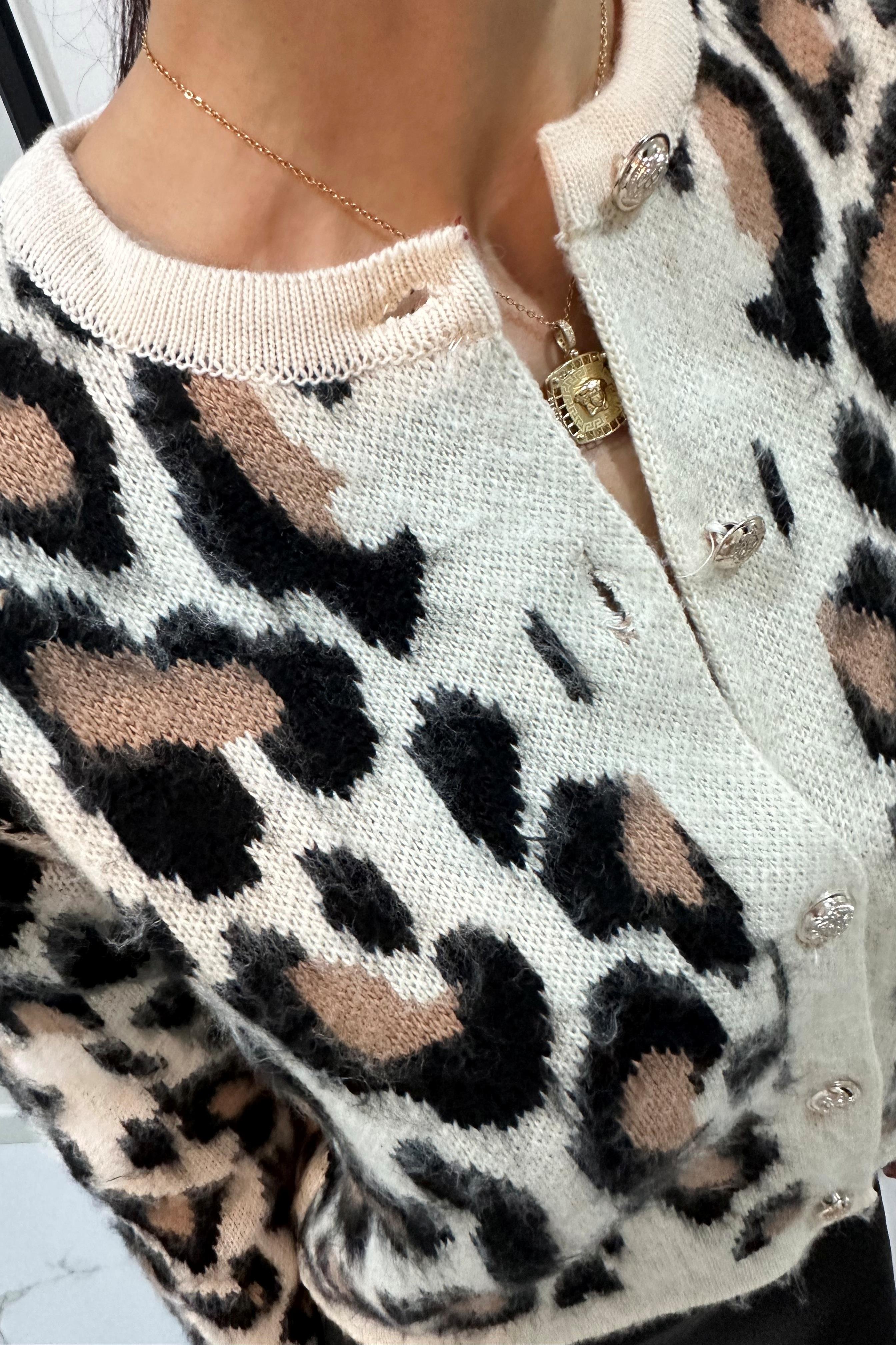 GOLD DÜĞMELİ LEOPAR HIRKA