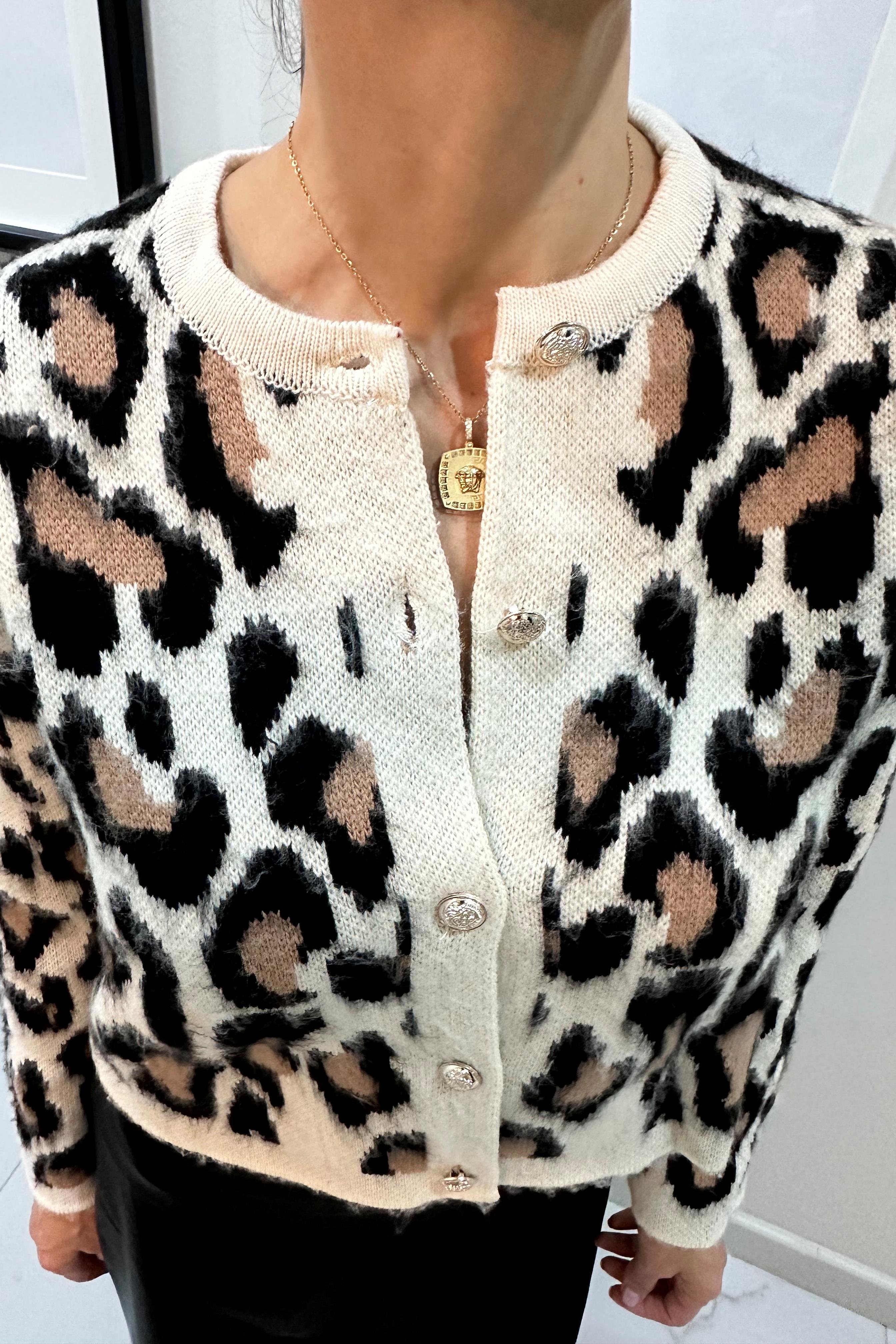 GOLD DÜĞMELİ LEOPAR HIRKA
