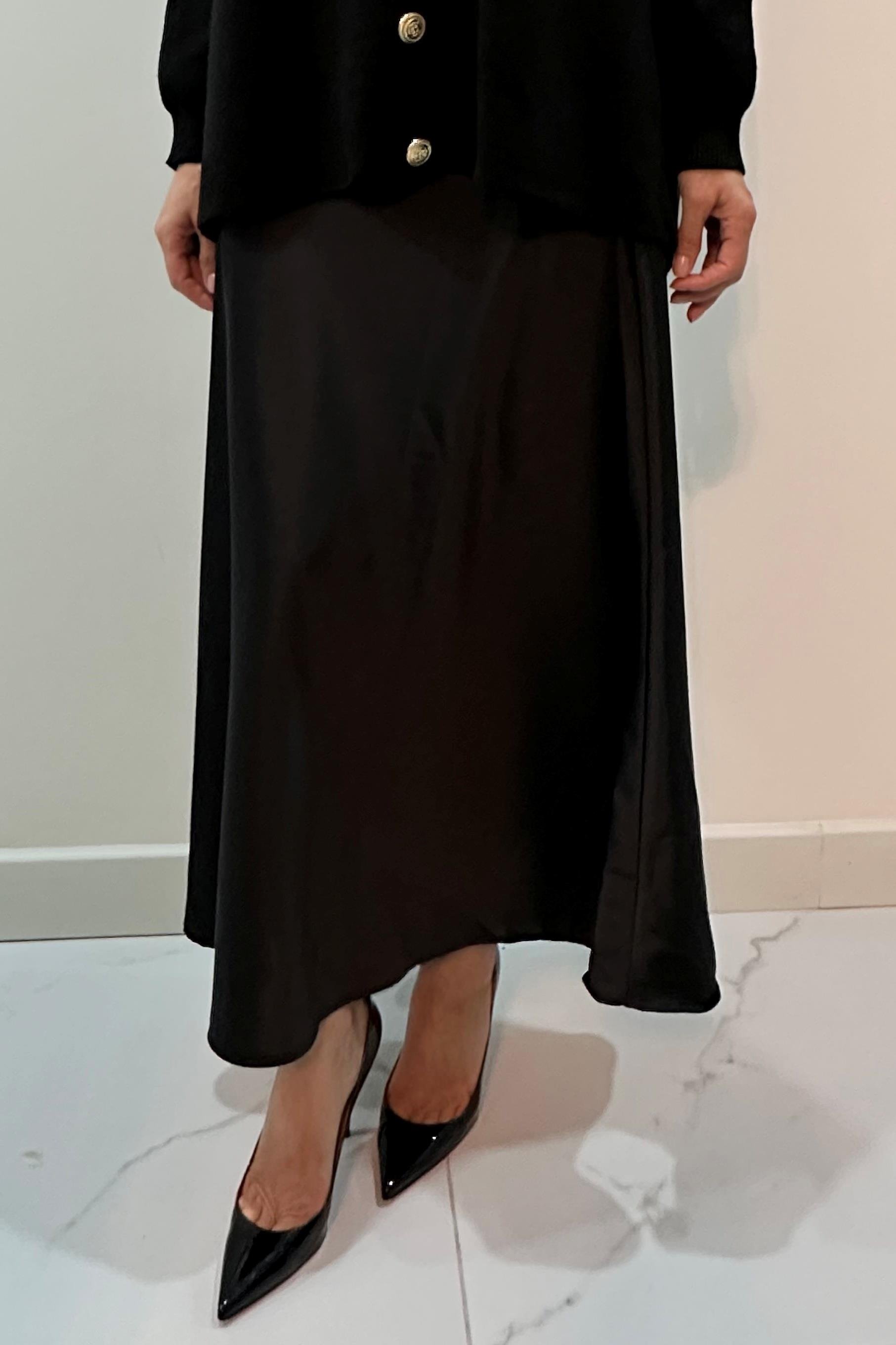 SİYAH MAXI SATEN ETEK