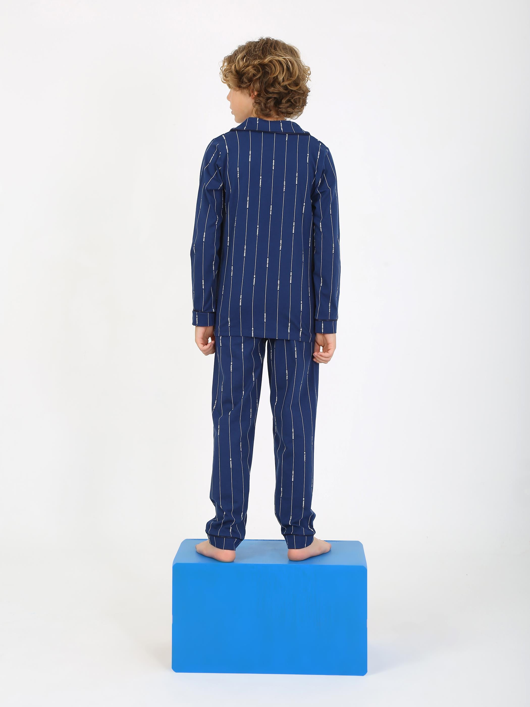 Erkek Çocuk Uzun Kollu %100 Pamuklu Düğmeli Pijama Takımı Leo Uzun