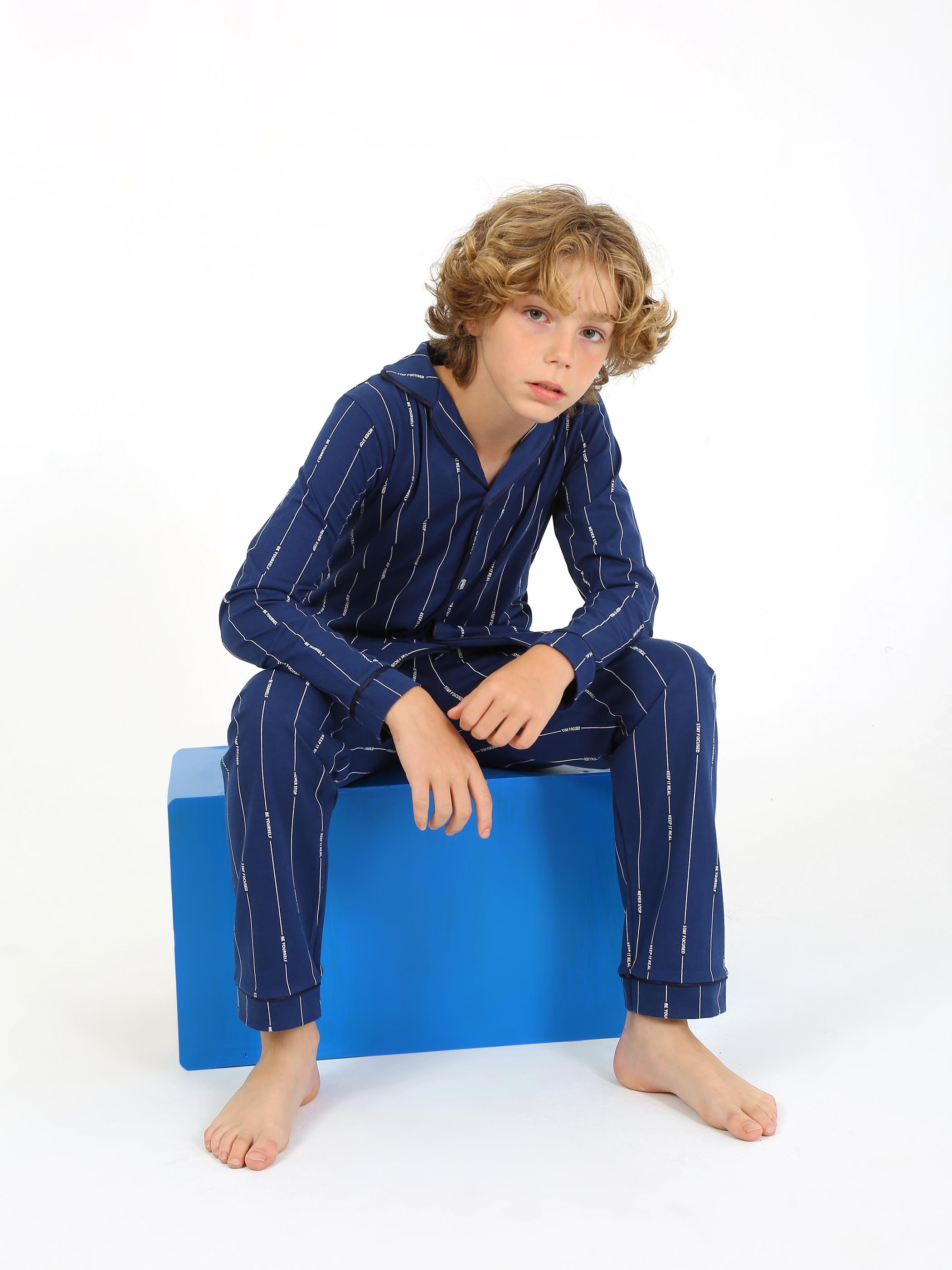 Erkek Çocuk Uzun Kollu %100 Pamuklu Düğmeli Pijama Takımı Leo Uzun