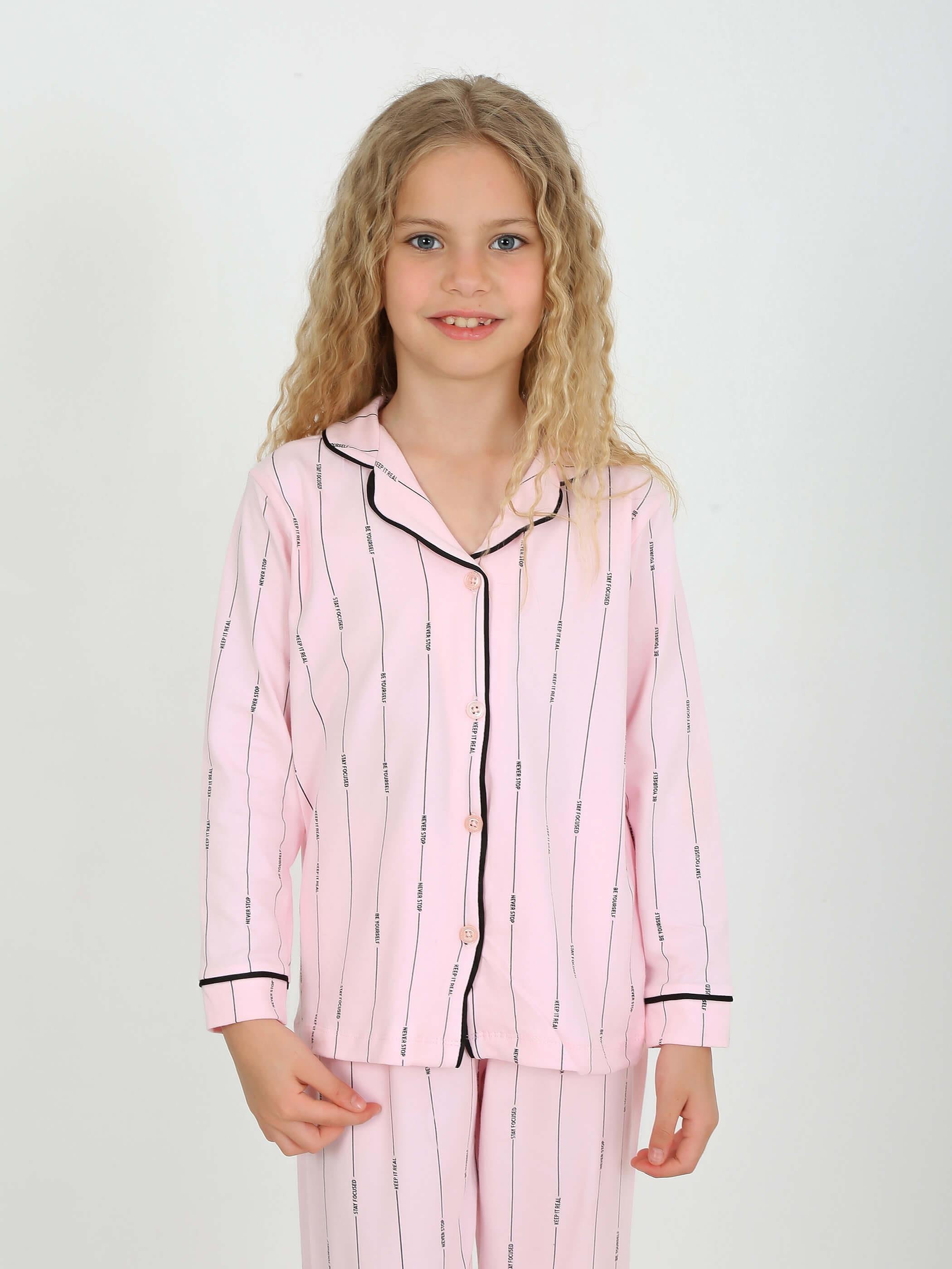Kız Çocuk Uzun Kollu Düğmeli, Pijama Takımı Stay Focused Pembe