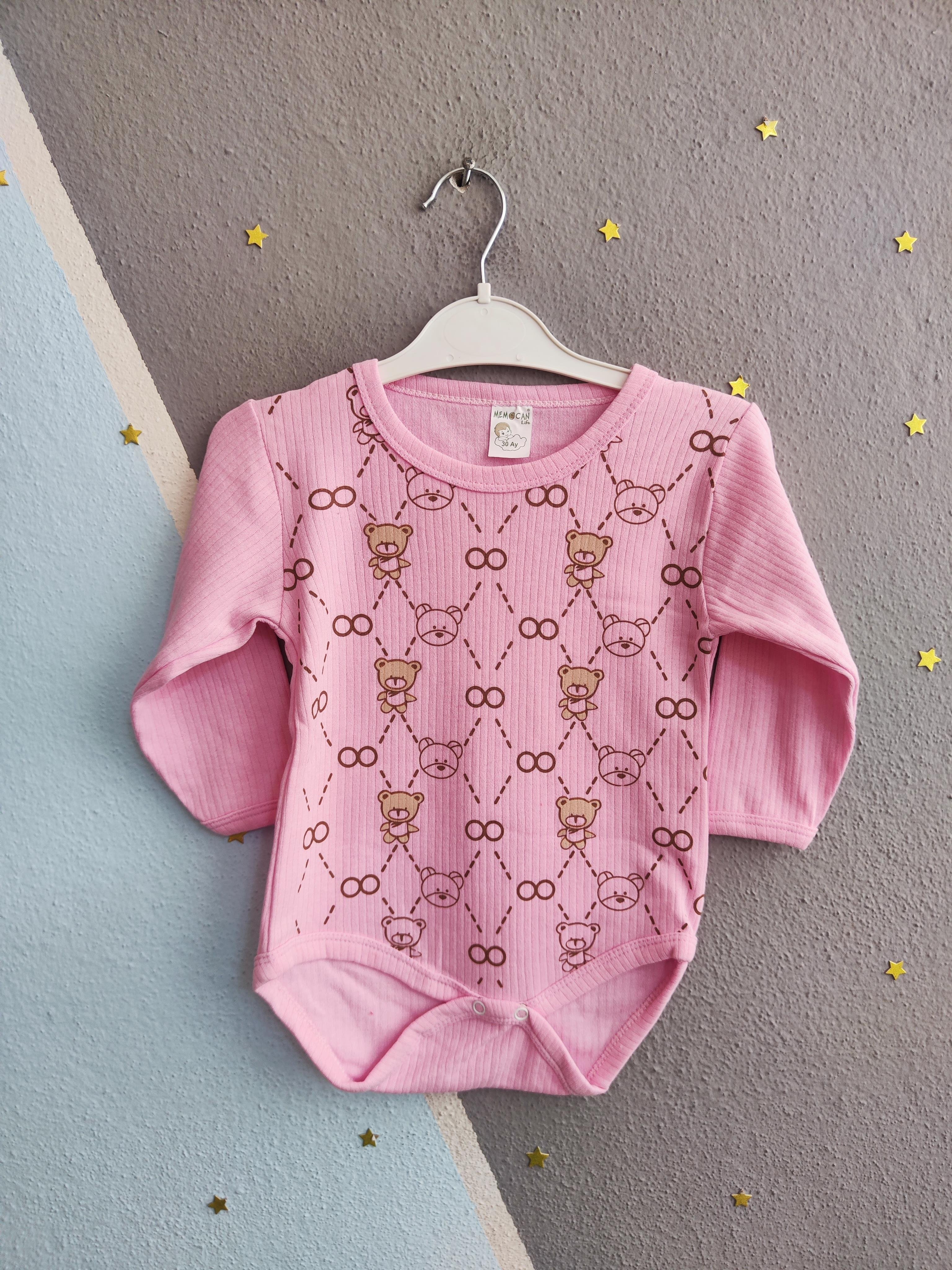 1253 - Ayıcık Baskılı Kız Bebek Çıtçıtlı Badi - Pembe
