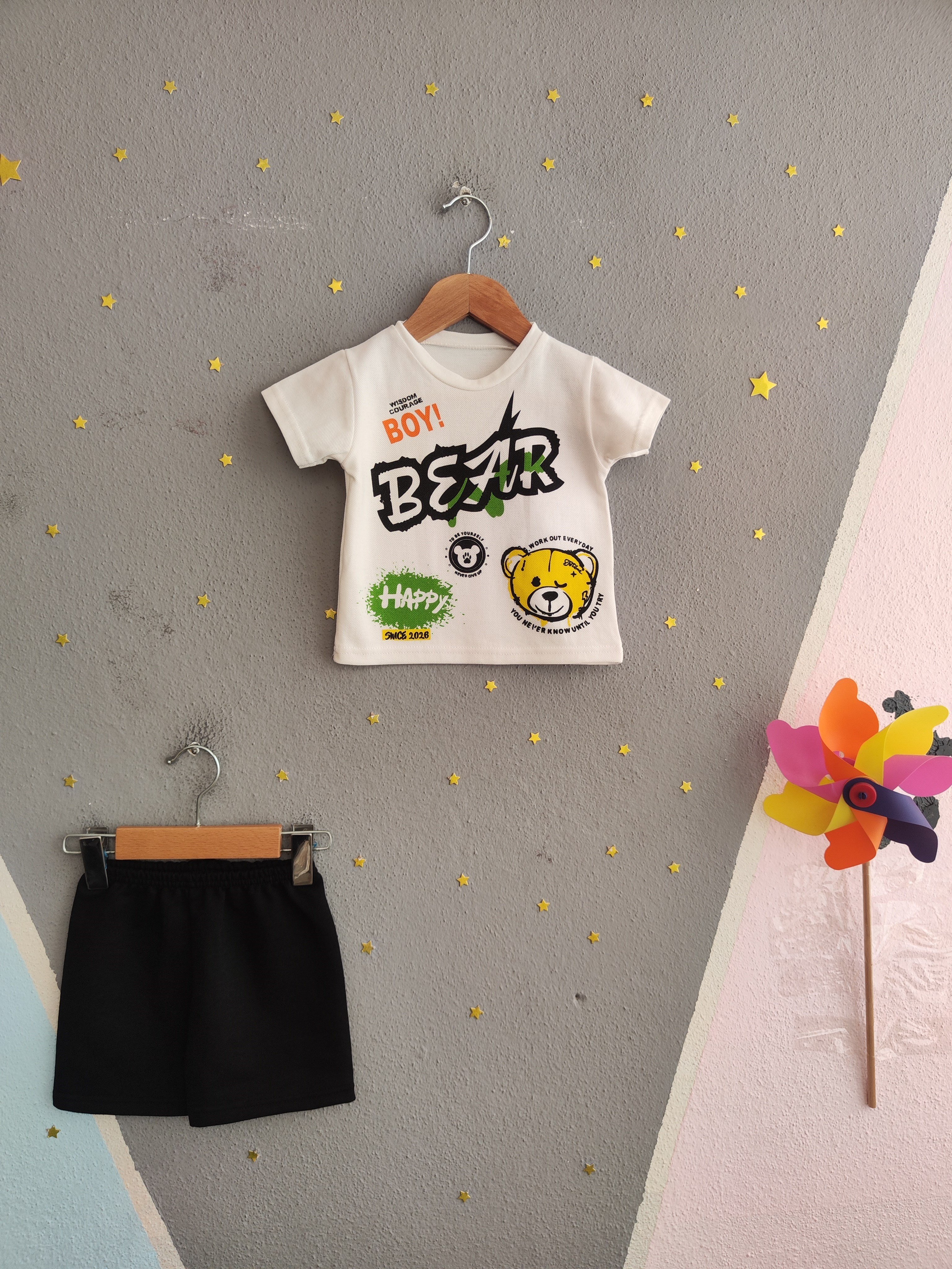 2102 -Bear Baskılı Erkek Bebek Takım - Krem -siyah