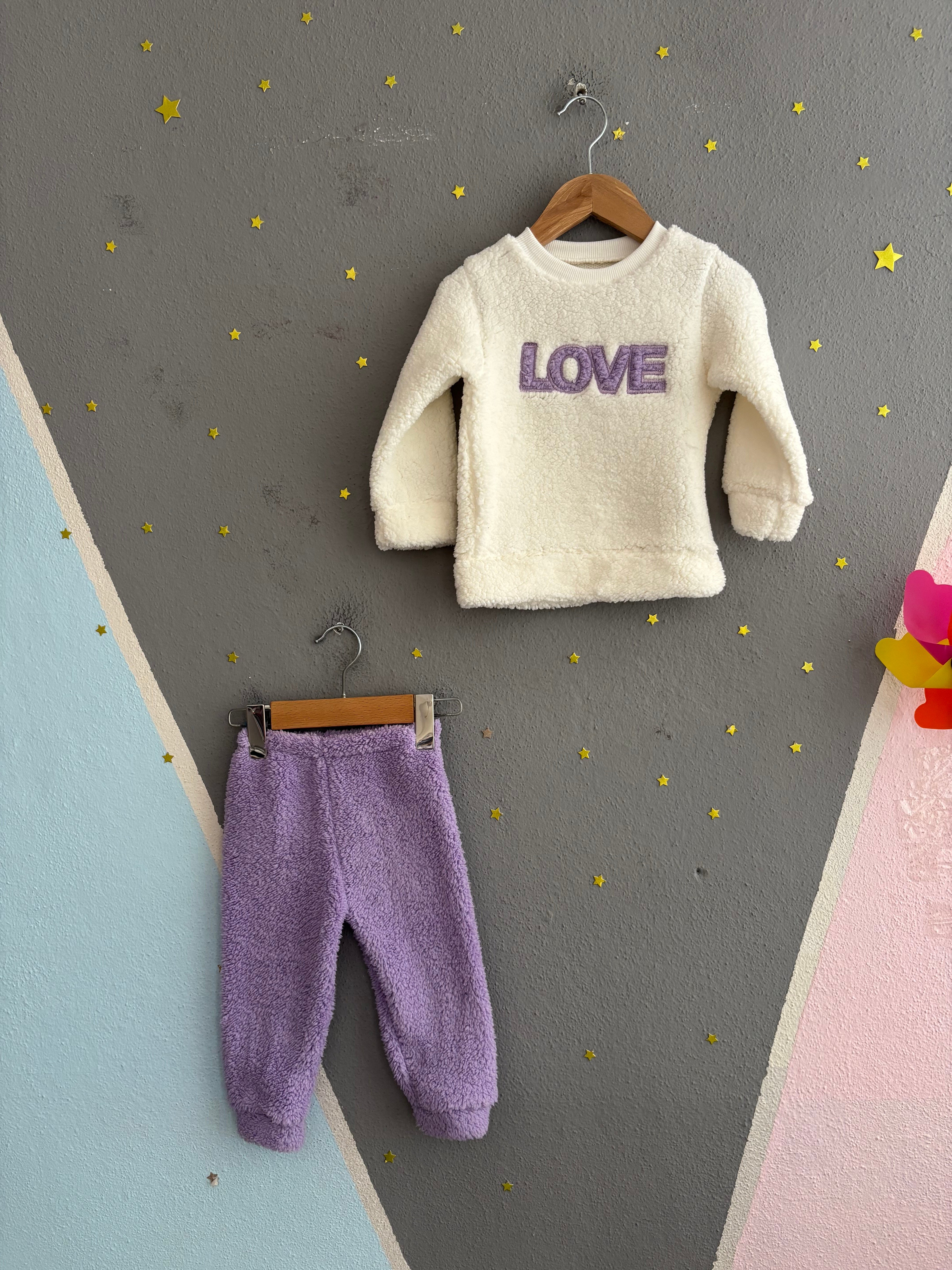 2153 - Love Baskılı Peluş Kumaş Kız Bebek Takımı - Lila