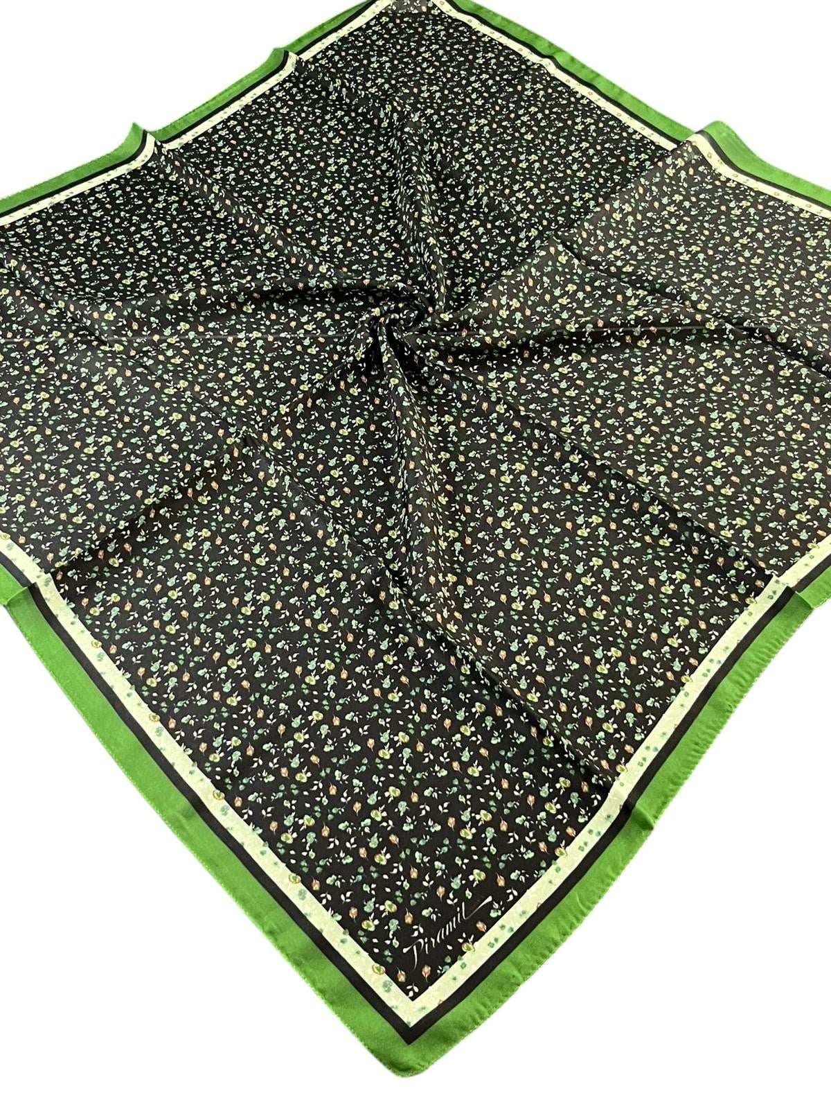 Piramit soft Eşarp