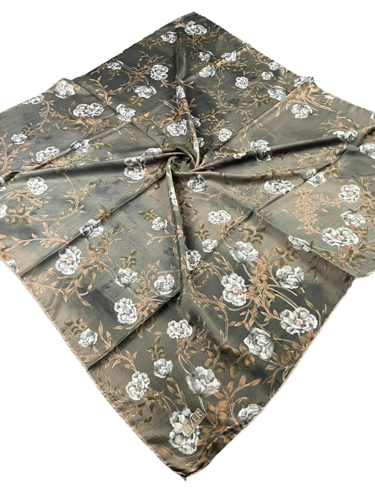 Zer Scarfs Eşarp