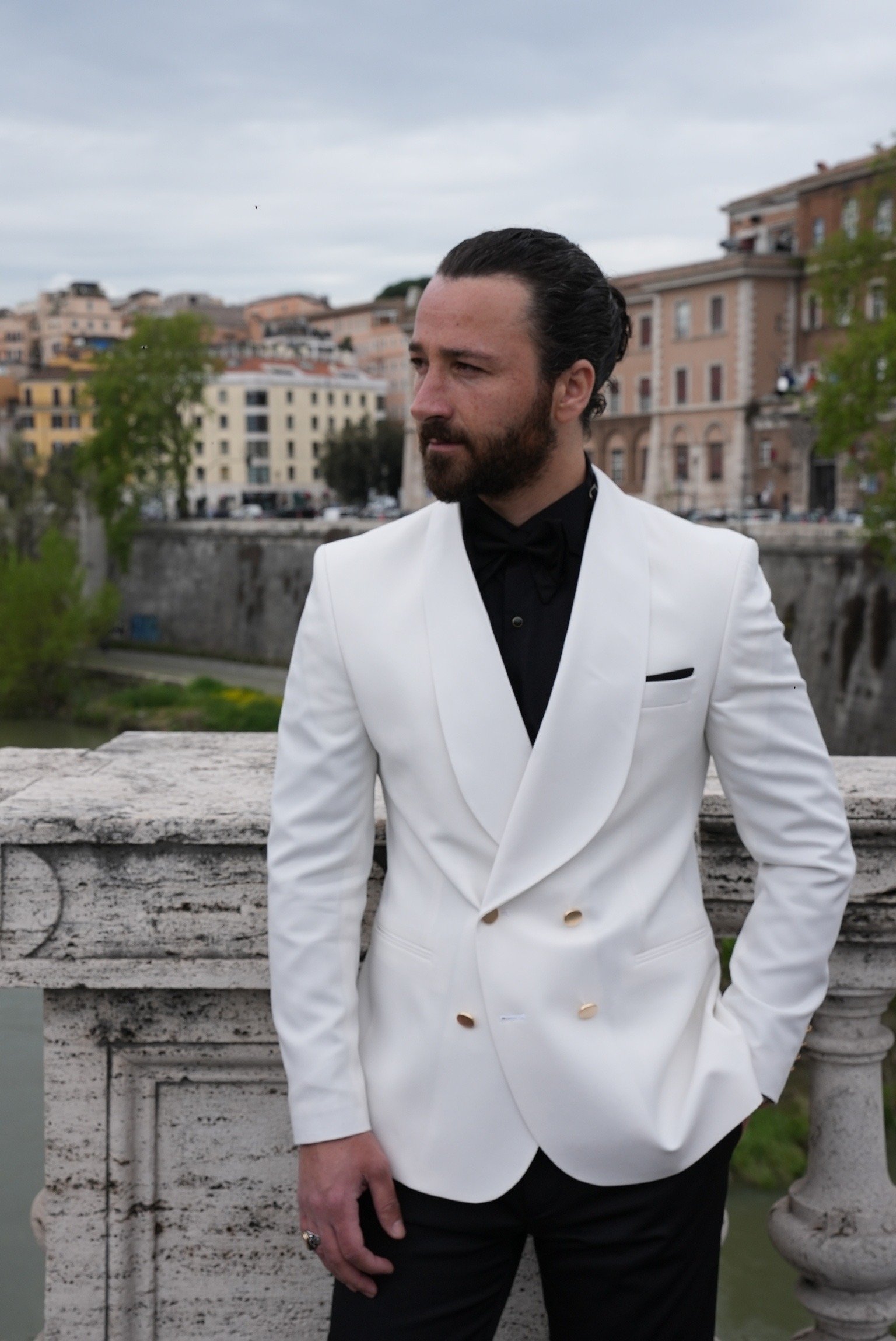 Erkek Kruvaze Damatlık Şal Yaka Metal Düğme Slim fit İtalyan Stil Ceket Pantolon Papyon-Beyaz