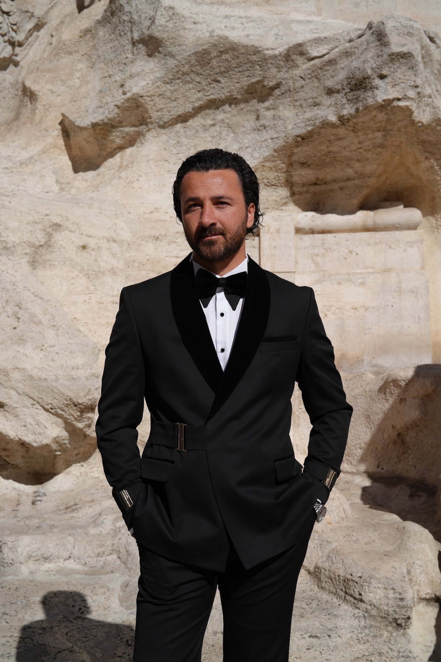 Erkek Premıum Smokin Damatlık Kadife Şal Yaka Gümüş Toka İtalyan Stil Slim Fit Ceket Pantolon Papyon - Siyah