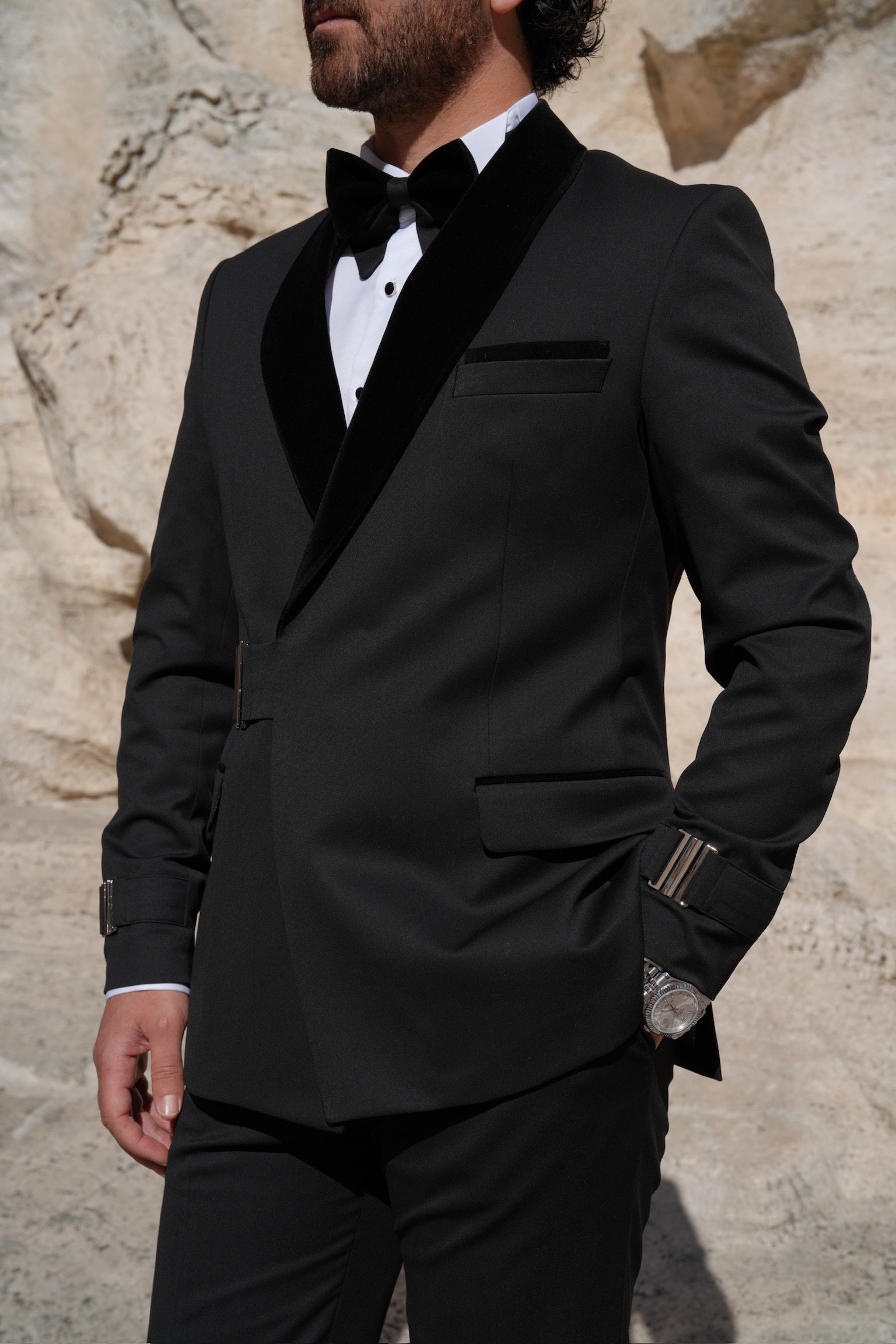 Erkek Premıum Smokin Damatlık Kadife Şal Yaka Gümüş Toka İtalyan Stil Slim Fit Ceket Pantolon Papyon - Siyah
