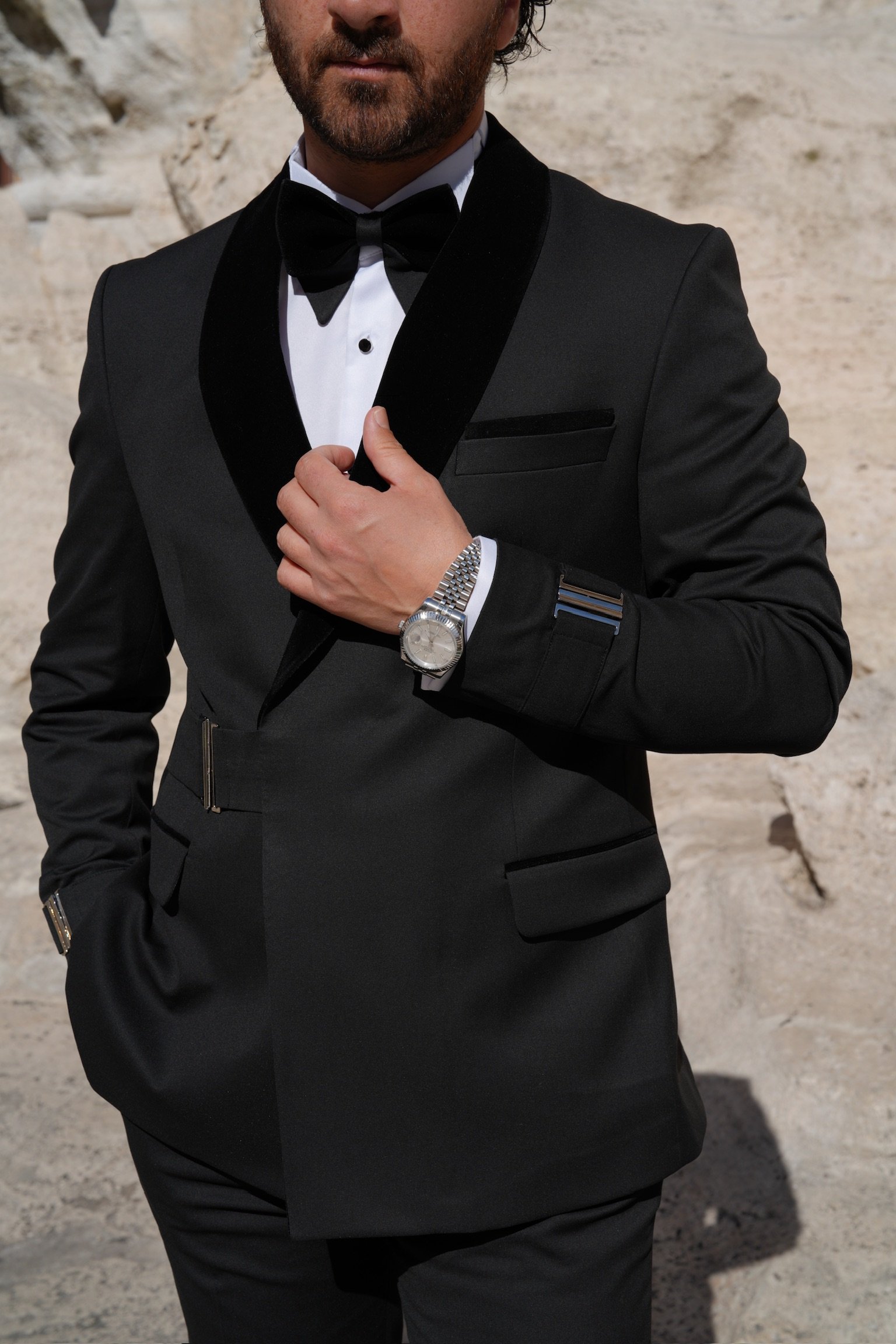 Erkek Premıum Smokin Damatlık Kadife Şal Yaka Gümüş Toka İtalyan Stil Slim Fit Ceket Pantolon Papyon - Siyah