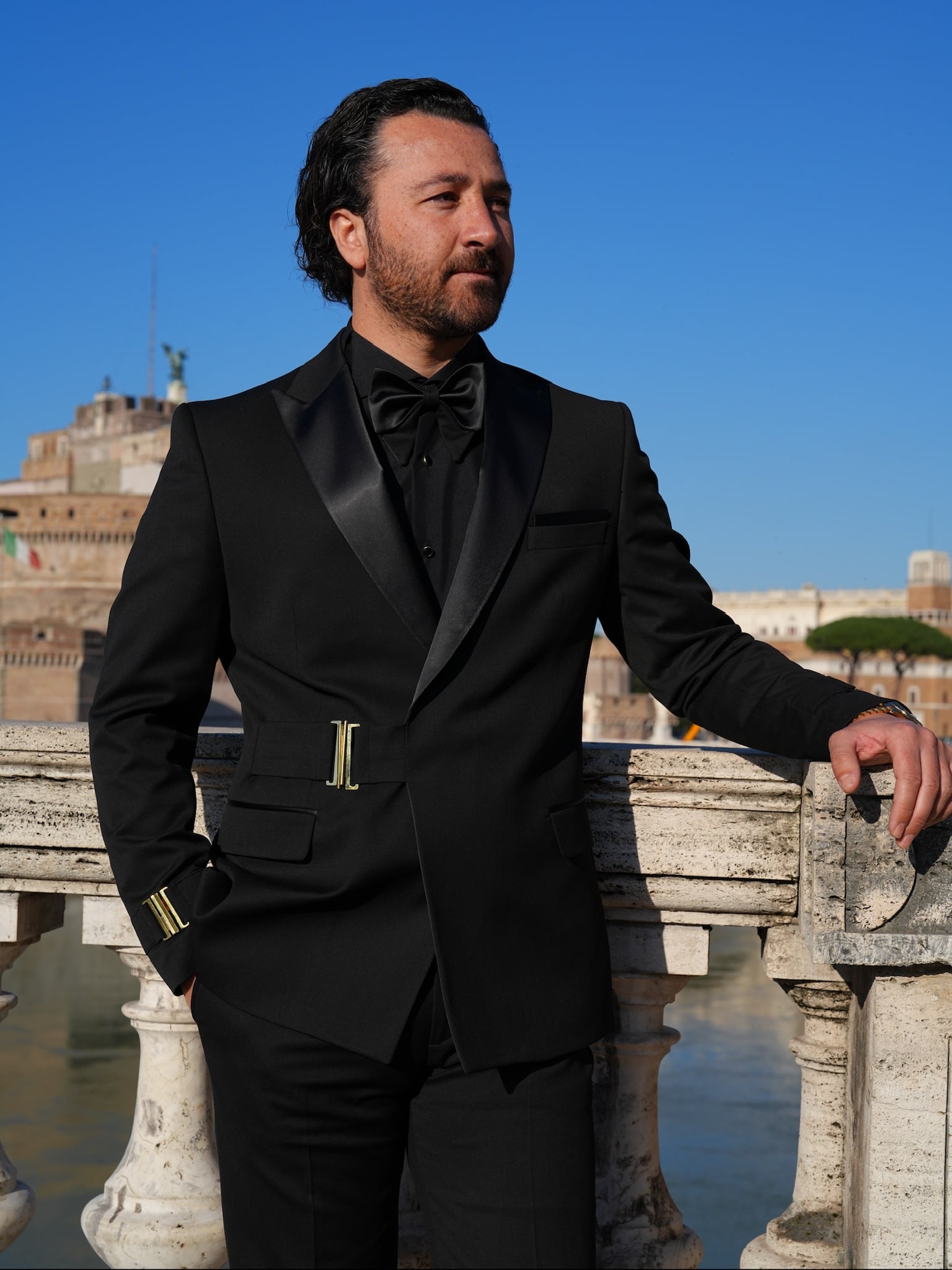 Mens Premium Tuxedo Groom Suit Swallow Collar Gold Buckle Italian Style Slim Fit Jacket Trousers Bow Tie - Black