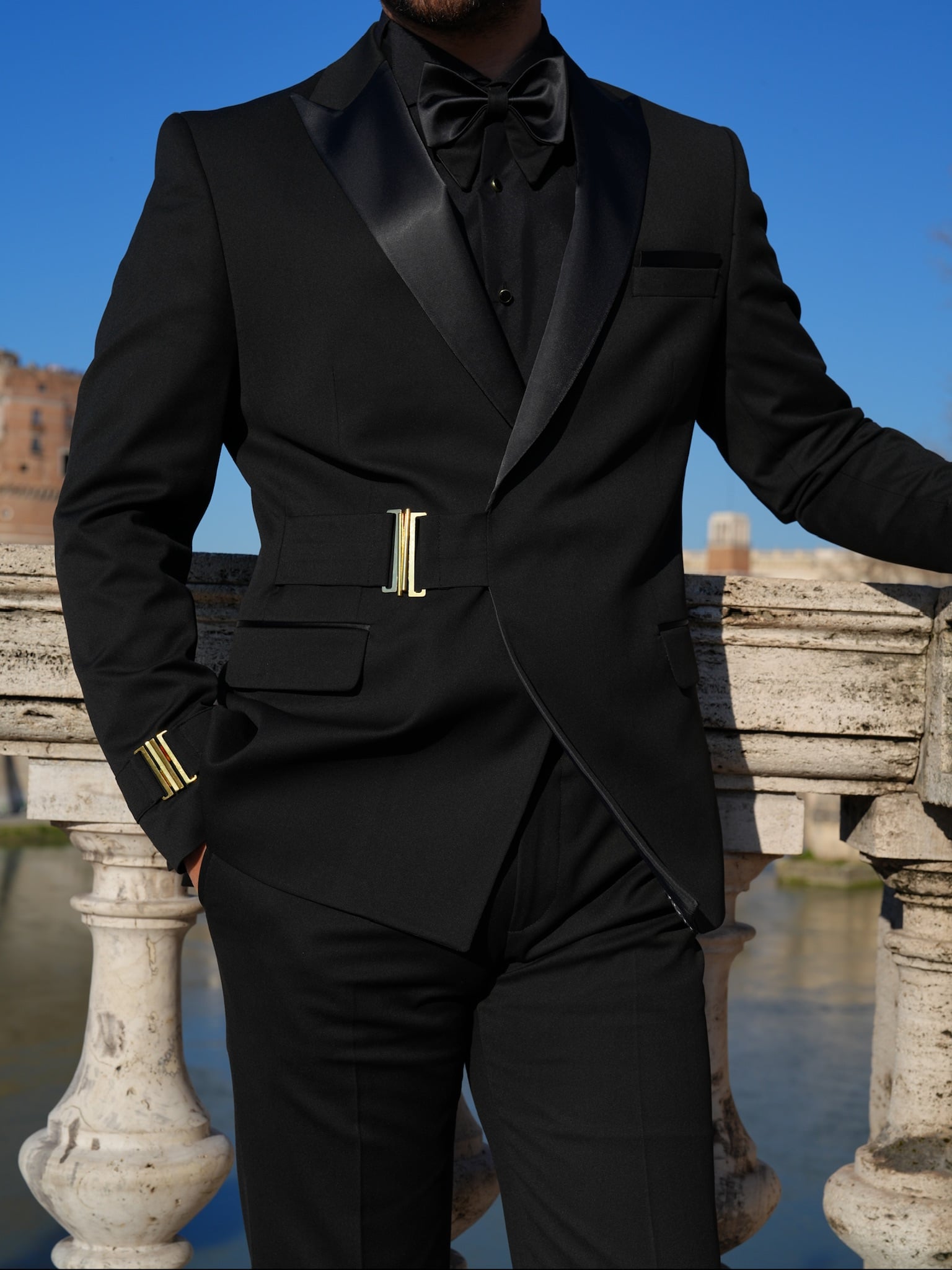 Mens Premium Tuxedo Groom Suit Swallow Collar Gold Buckle Italian Style Slim Fit Jacket Trousers Bow Tie - Black
