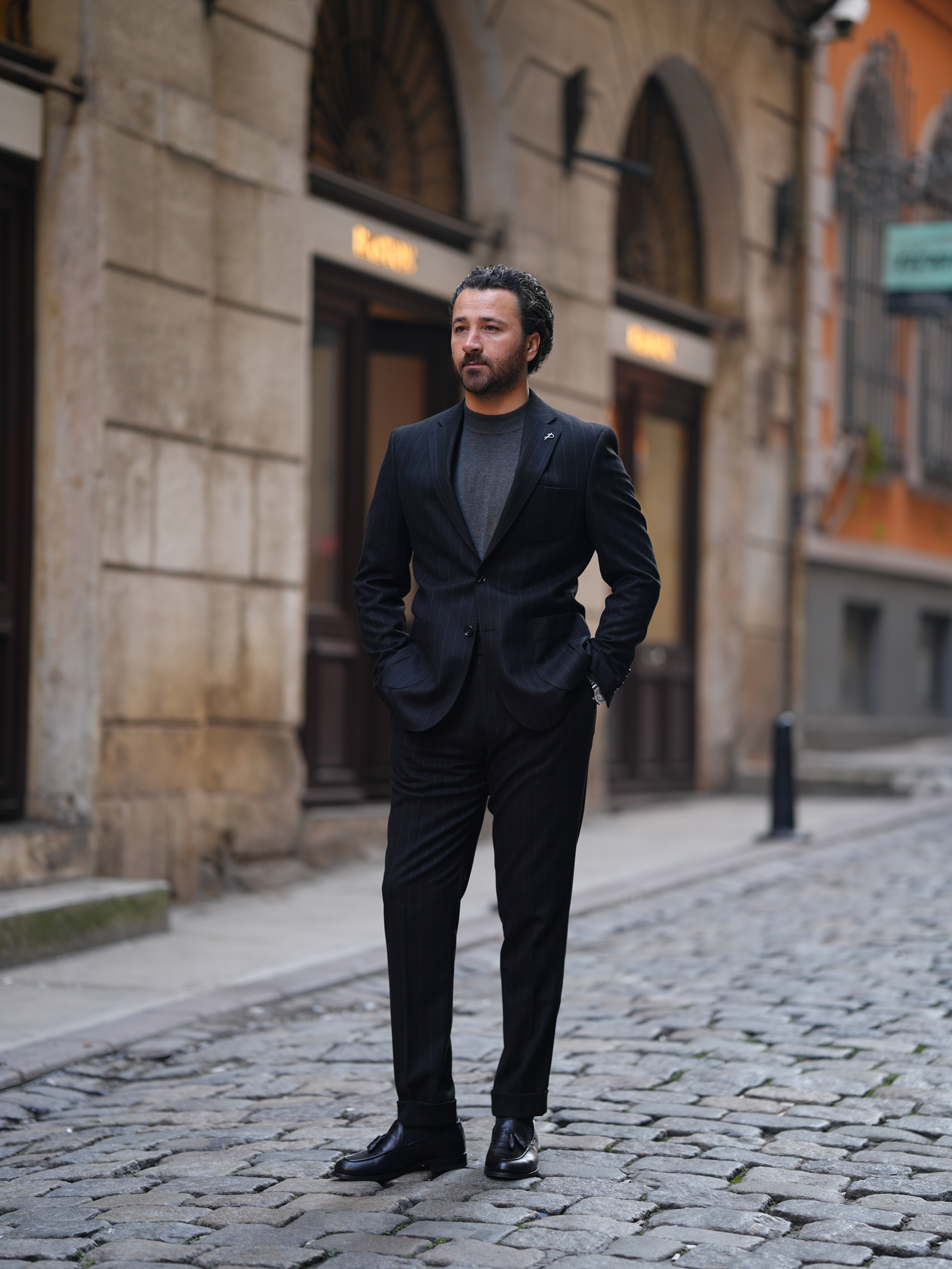 Erkek Premium Torba Cepli Mono Yaka Çizgili Takım Elbise - Siyah