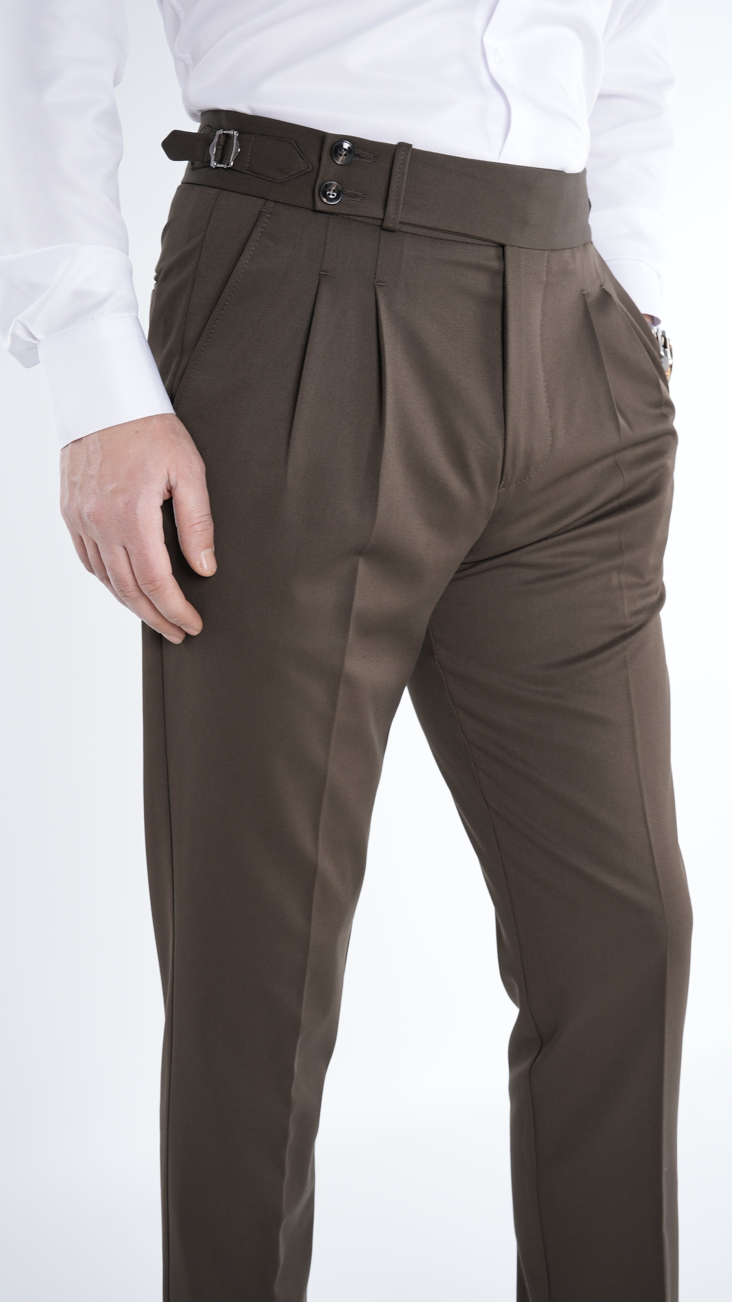 Erkek Regular Fit Yüksek Bel Piliseli-Tokalı Kumaş Pantolon-Haki